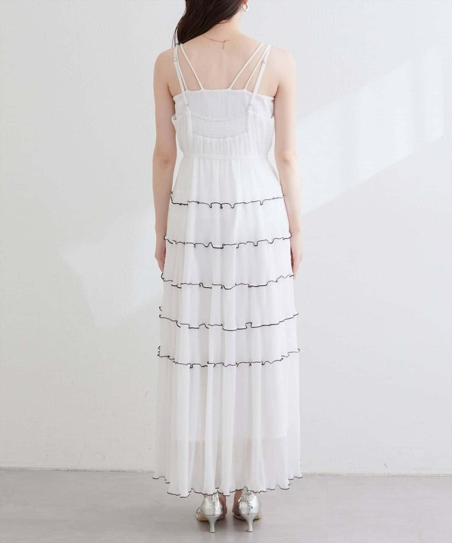 【natural couture】褶皺荷葉邊吊帶連衣裙