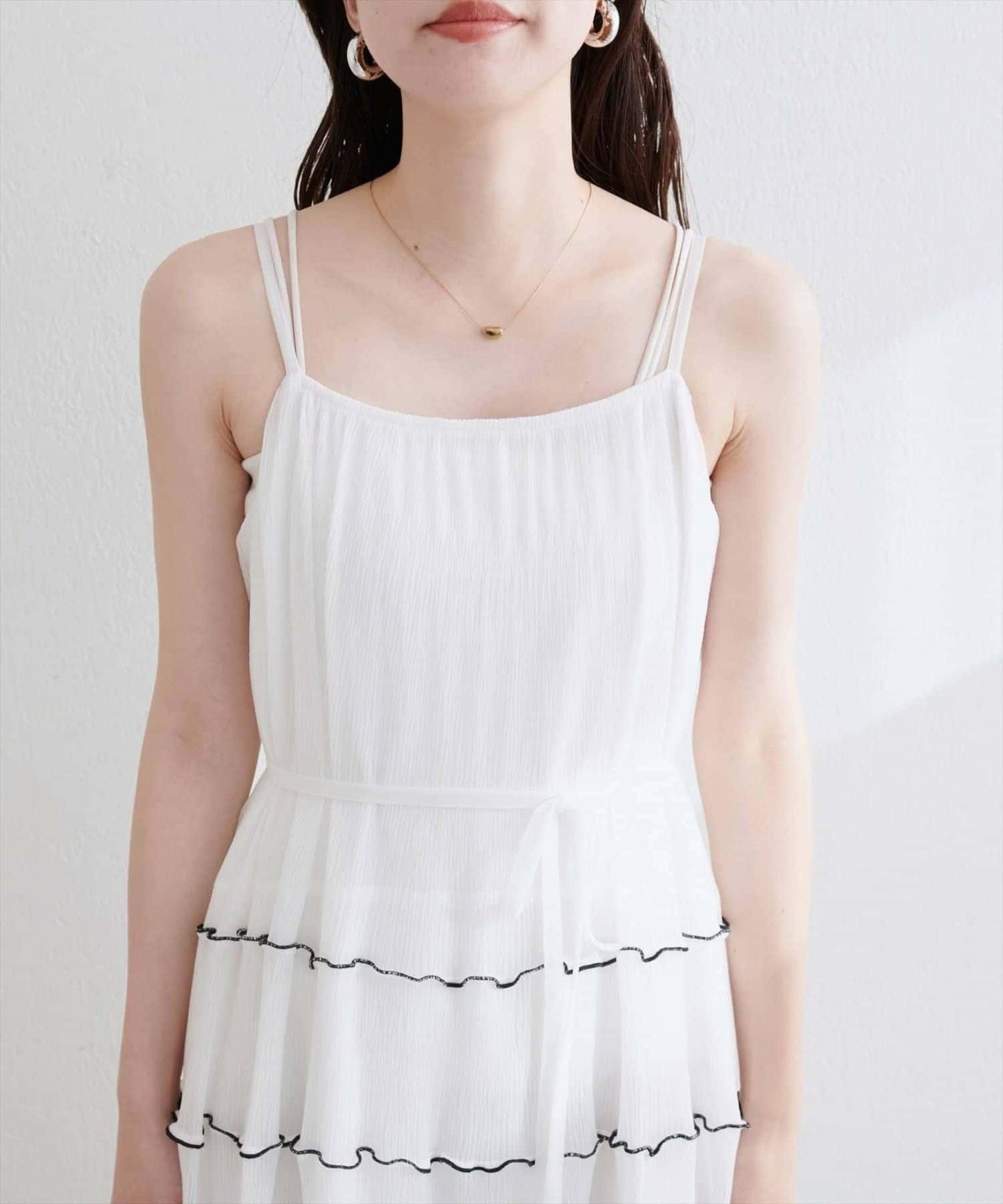 【natural couture】褶皺荷葉邊吊帶連衣裙