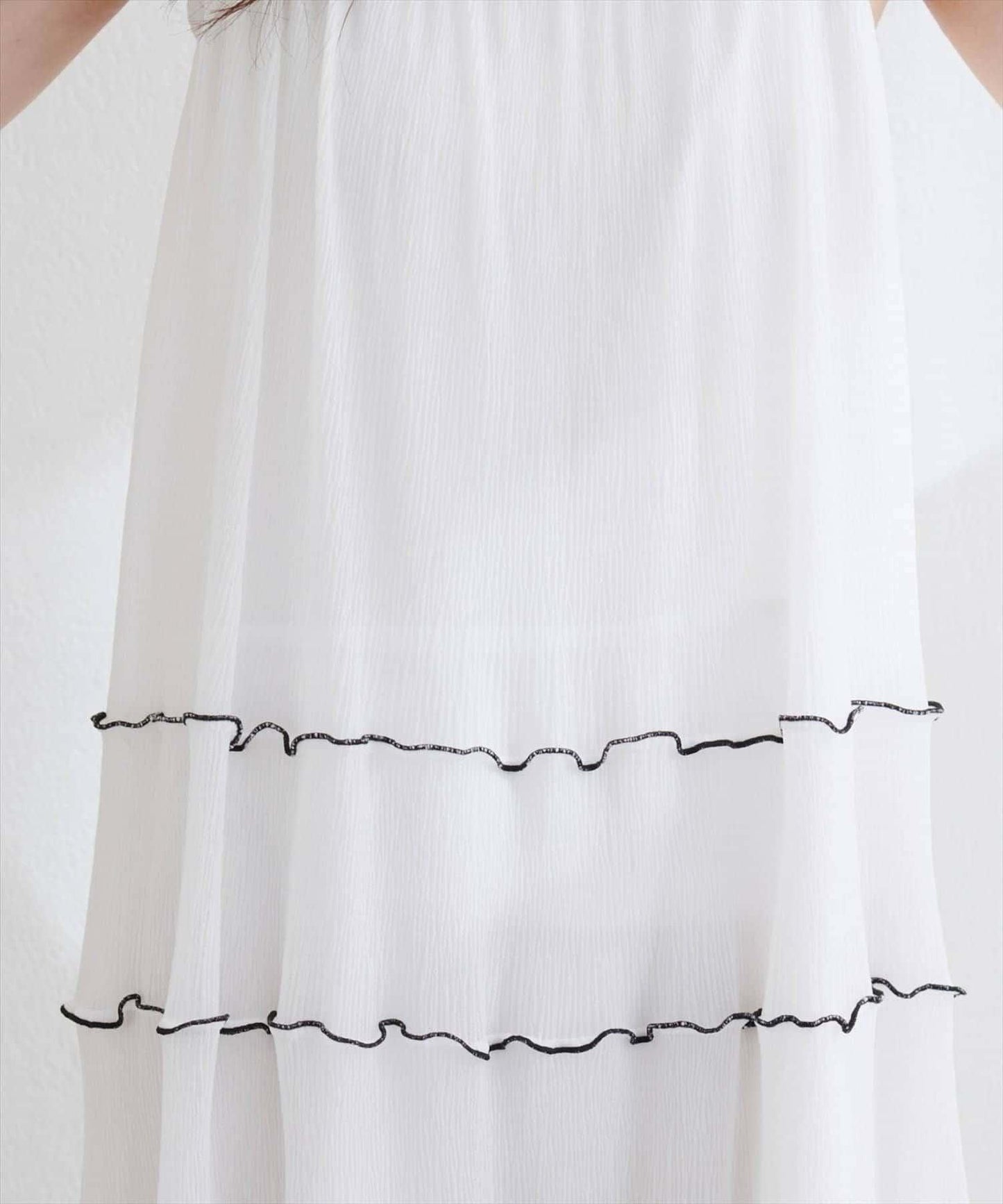 【natural couture】褶皺荷葉邊吊帶連衣裙