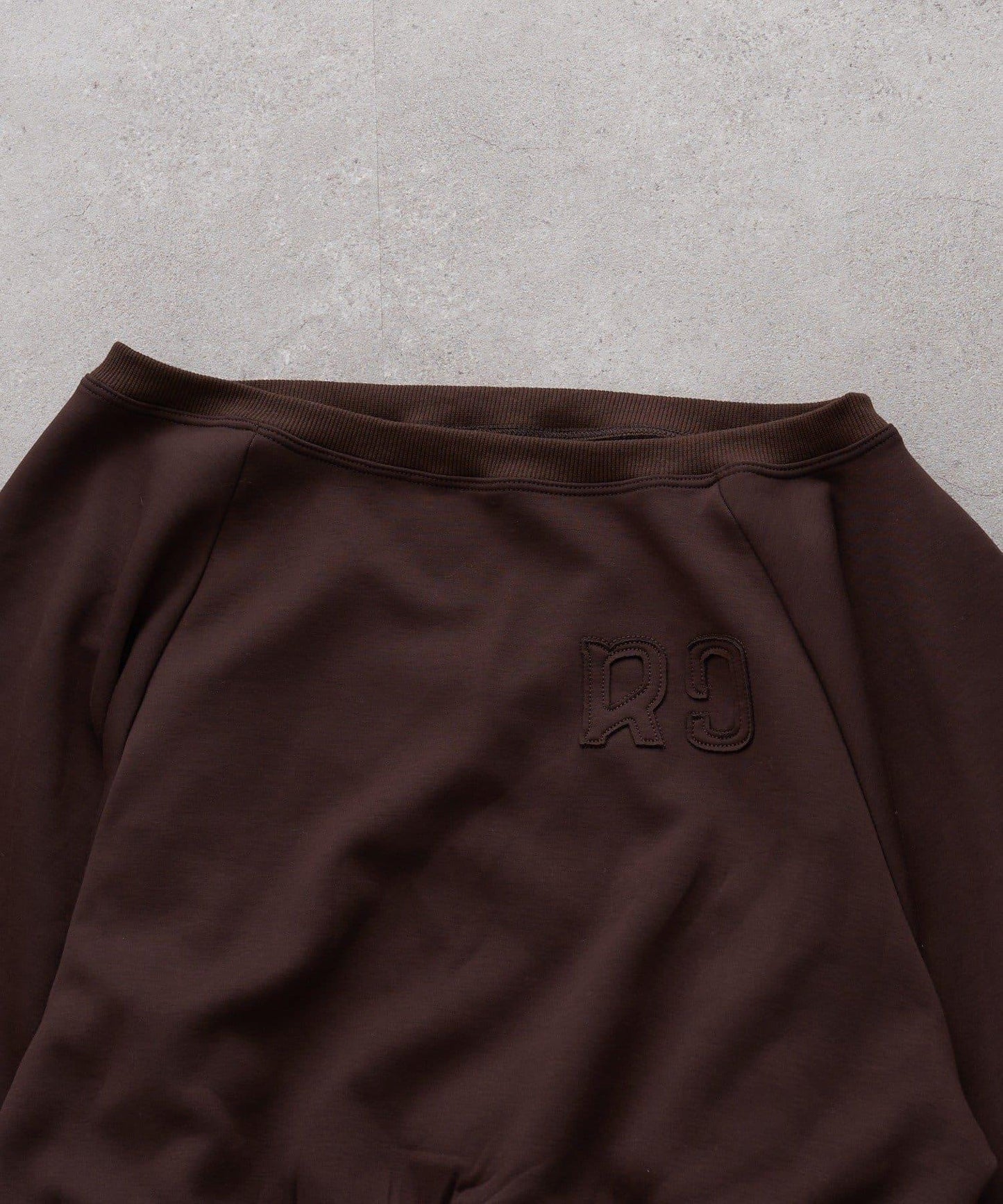 【RAY CASSIN】一字肩衛衣拼接格紋連衣裙