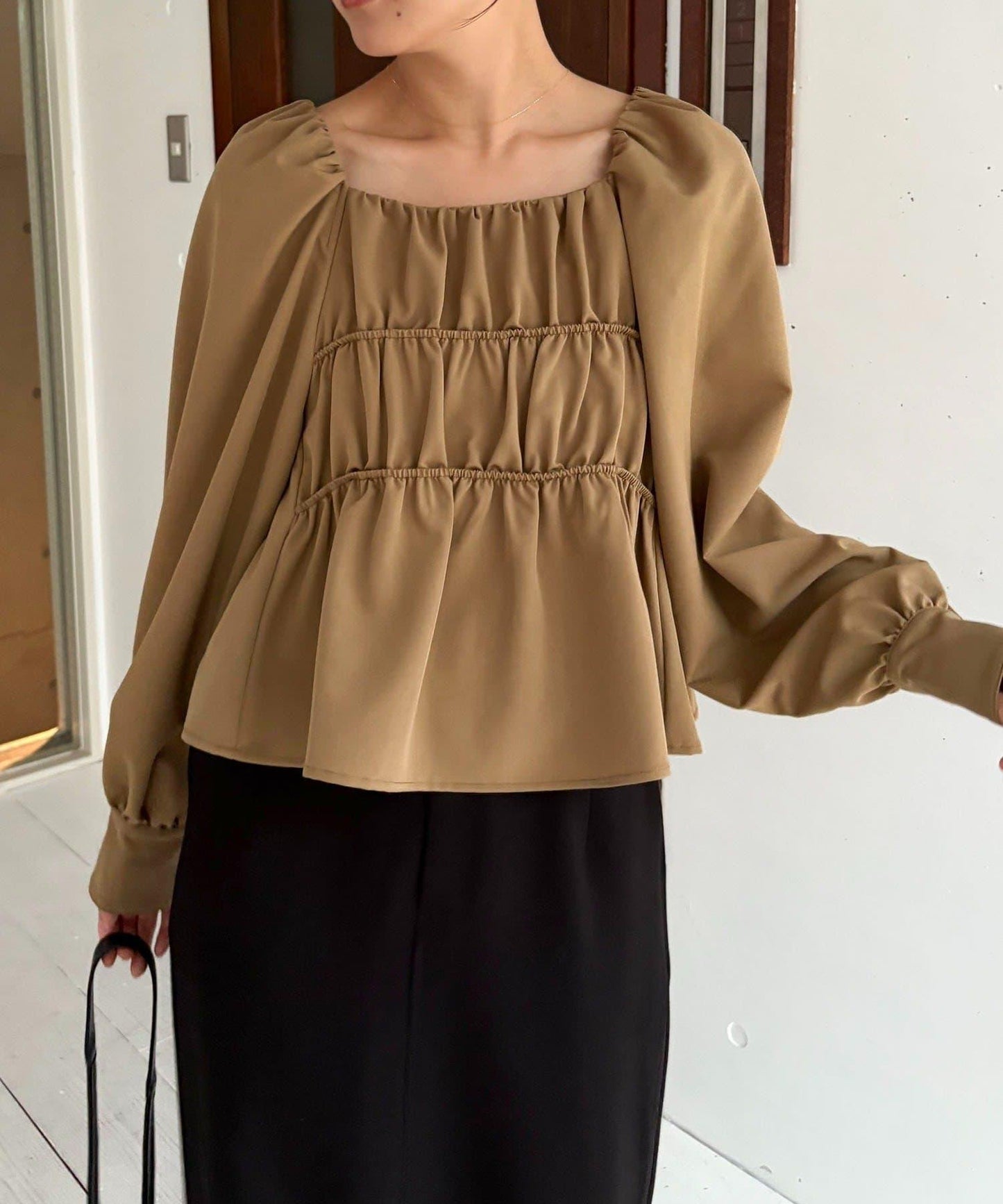 【前後兩穿設計】方領泡泡袖襯衫