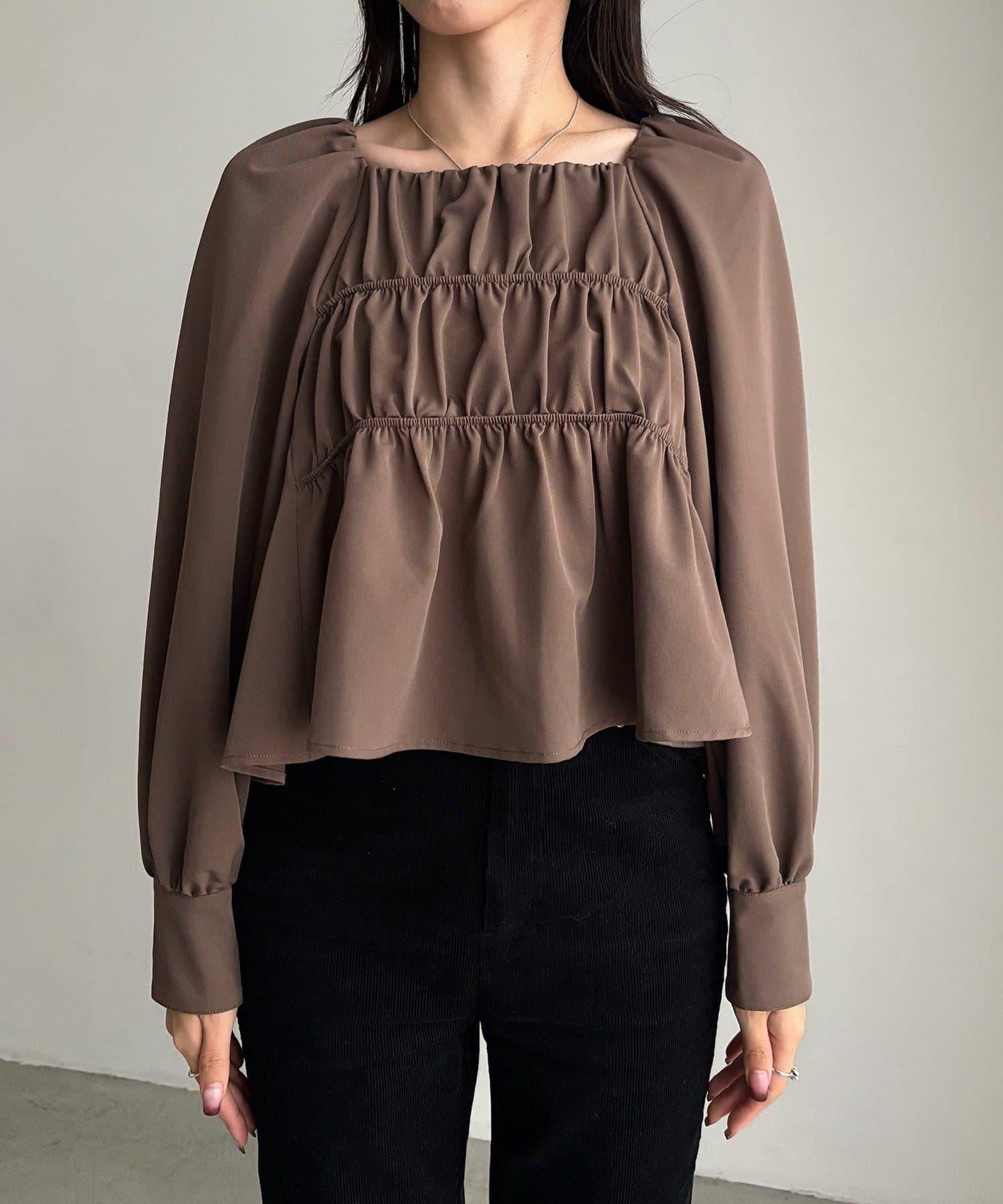 【前後兩穿設計】方領泡泡袖襯衫