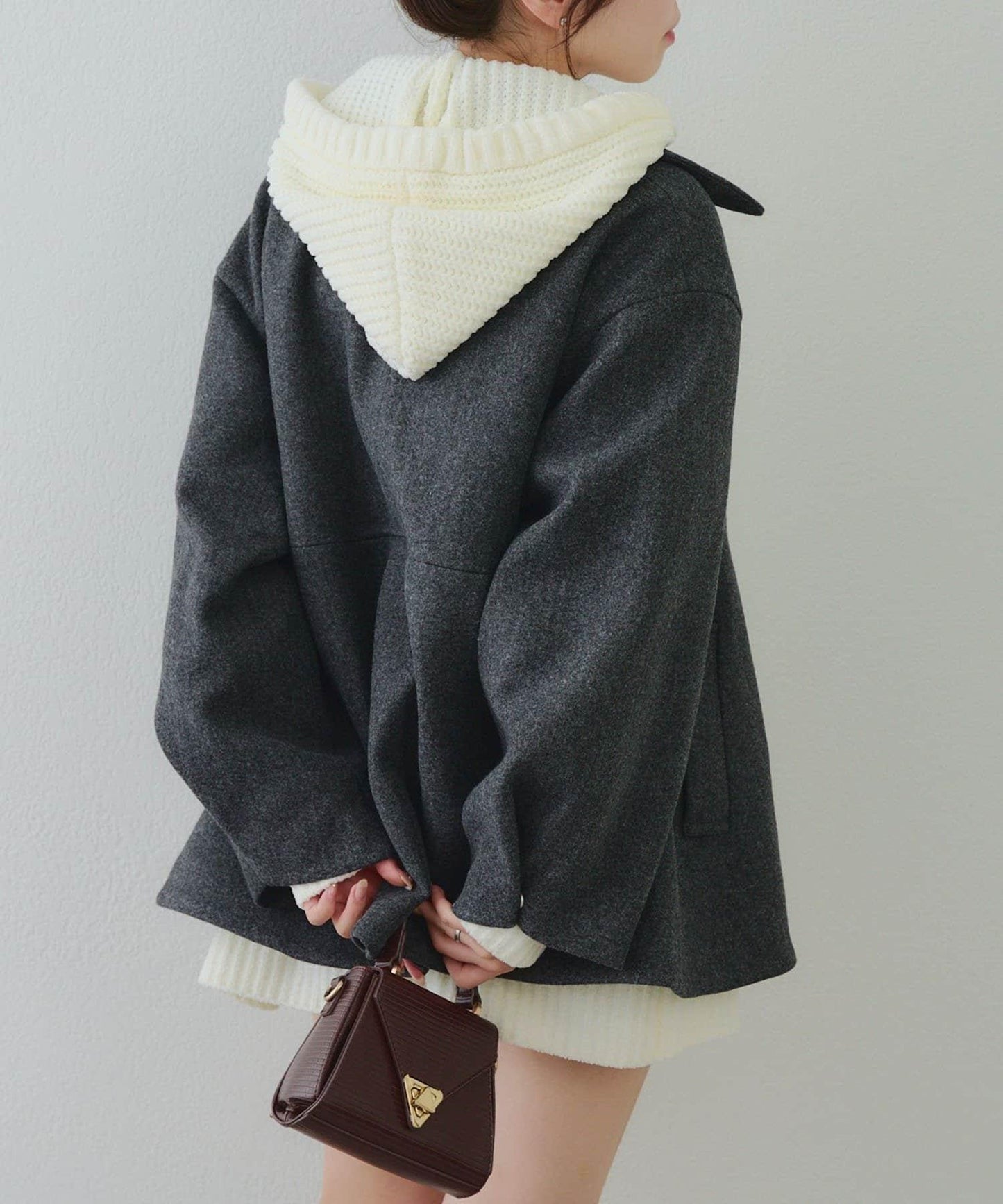 中長款荷葉邊下襬外套