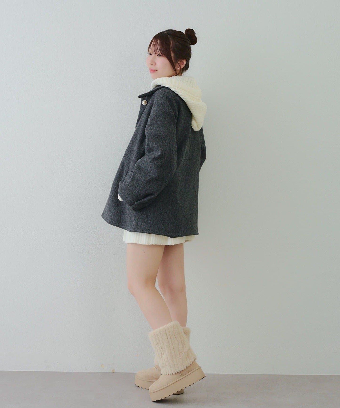 中長款荷葉邊下襬外套