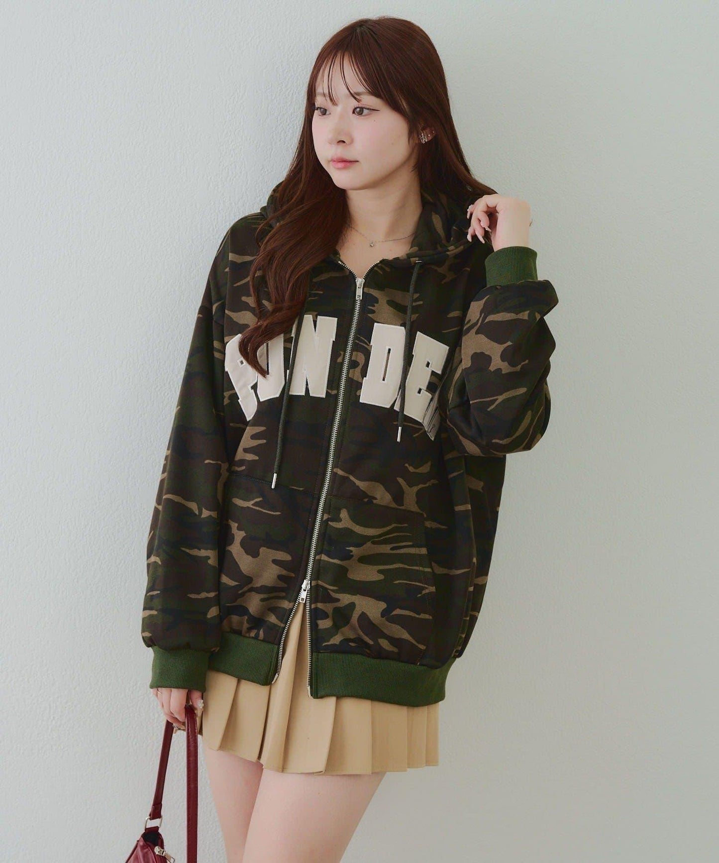 大LOGO拉鍊連帽衛衣