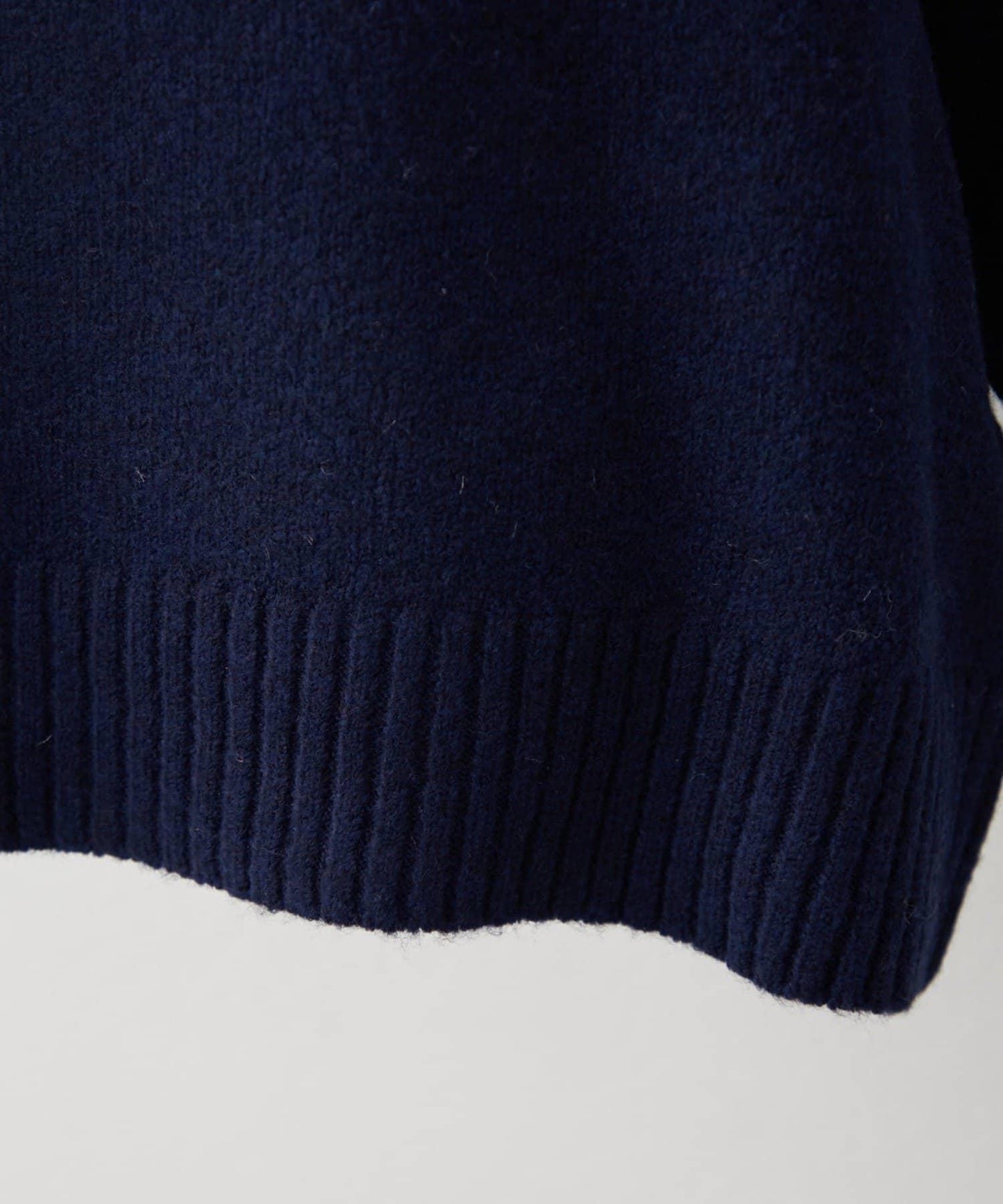 花卉提花針織衫