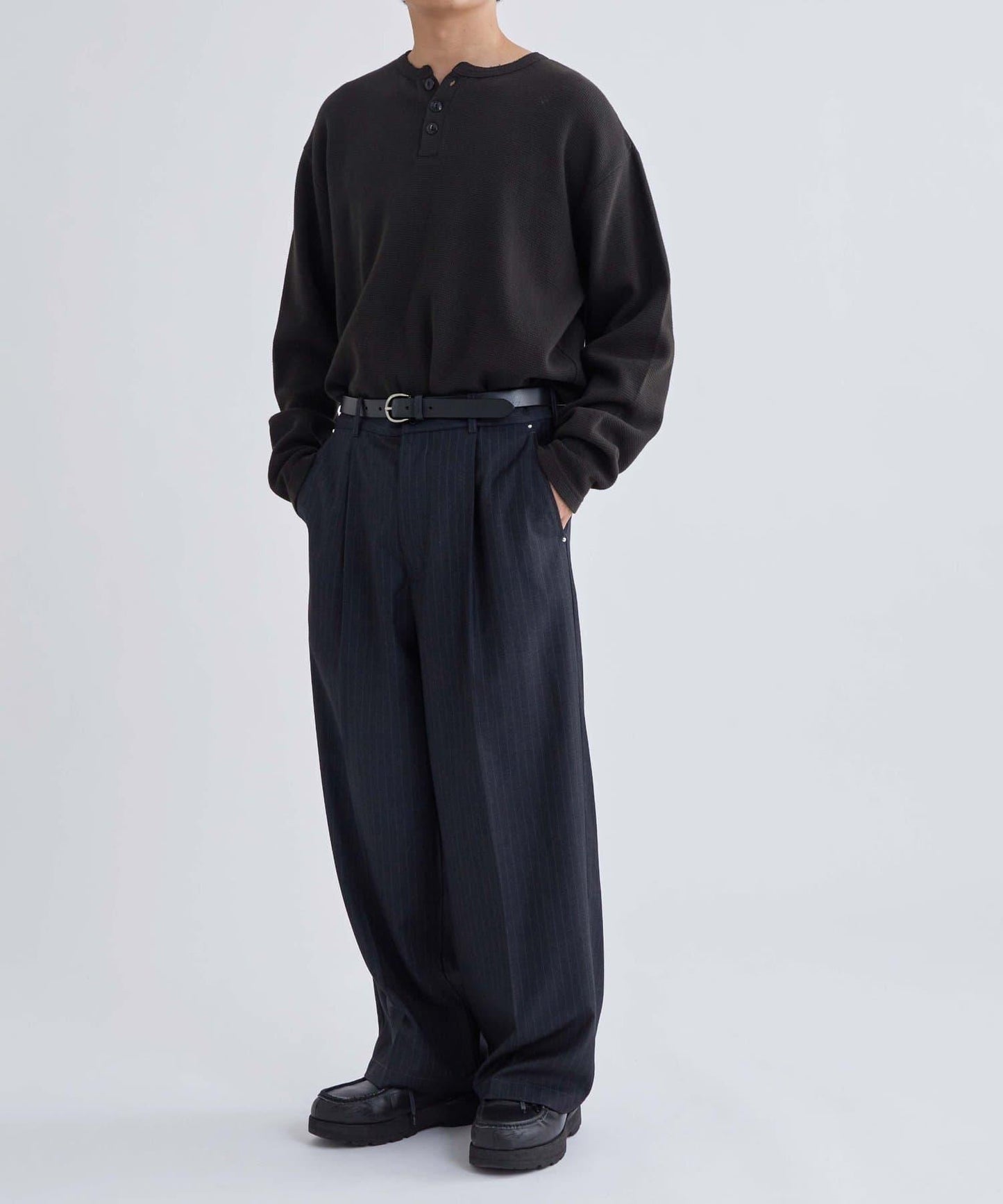 【WHO'S WHO gallery】單褶錐形休閒褲