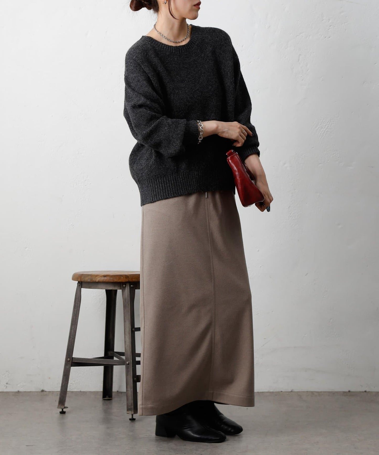 柔軟圓領針織套頭衫