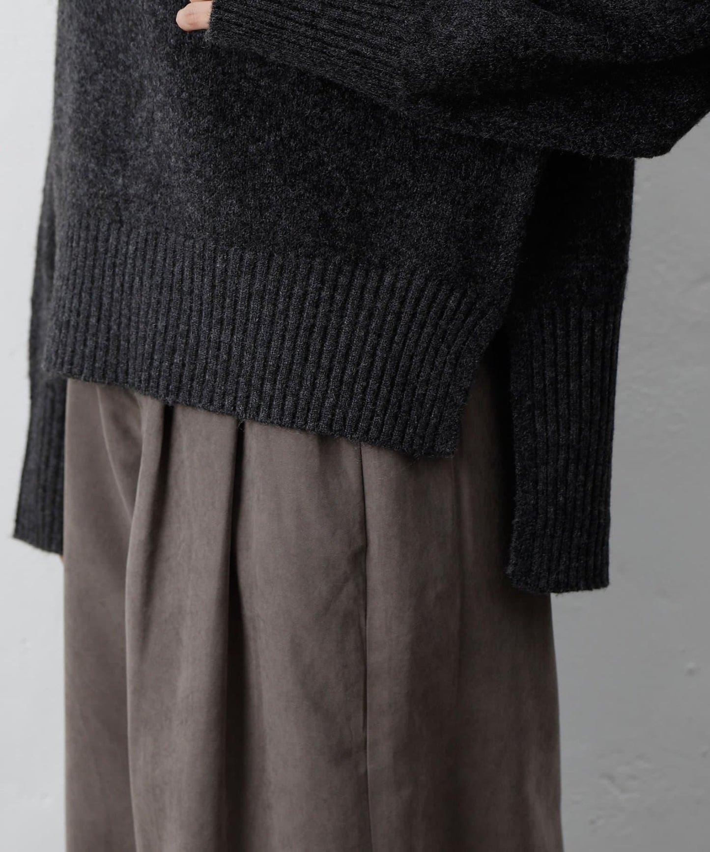 柔軟高領針織衫