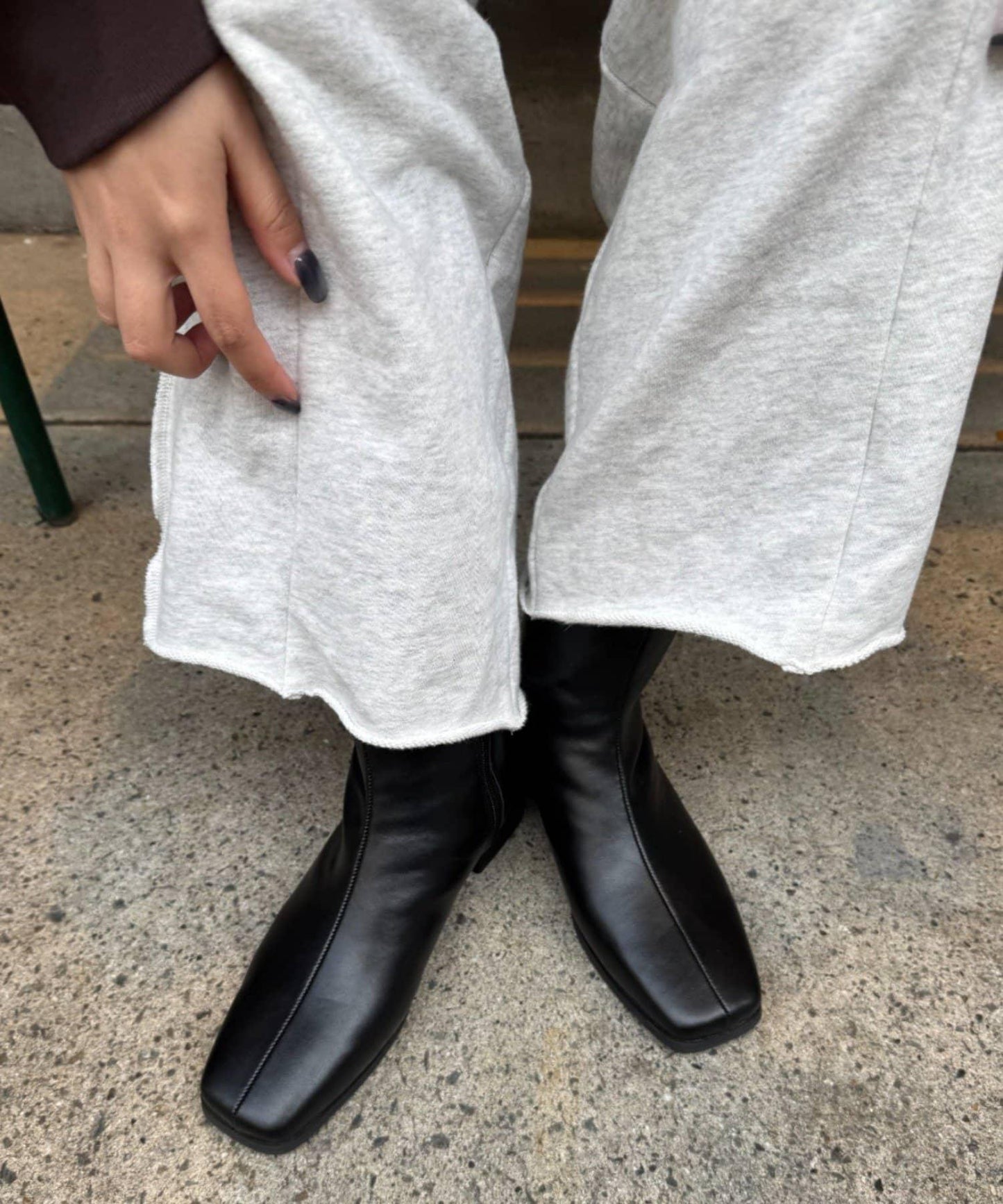 【穿著舒適!】彈力方頭靴