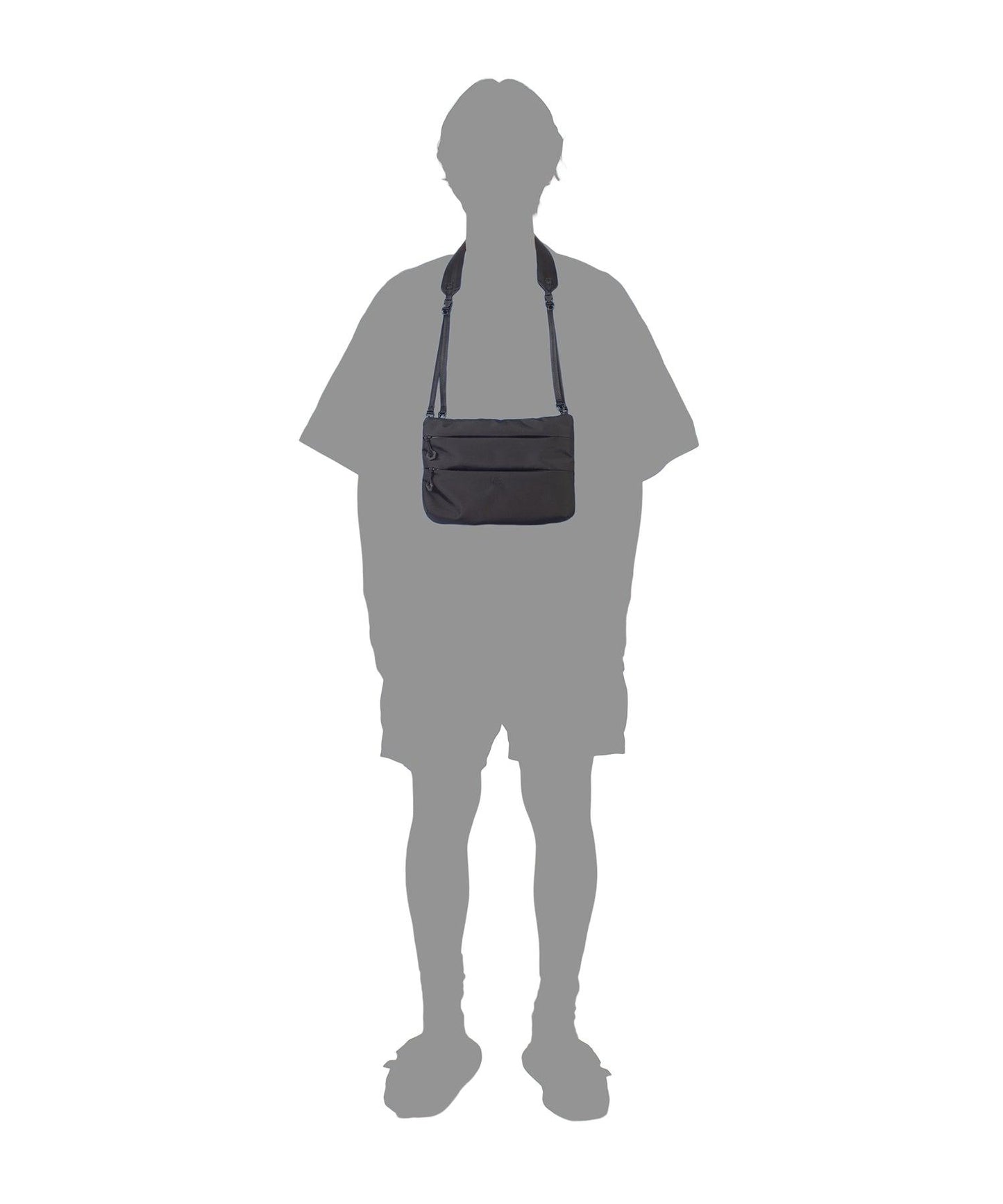 F/CE. 420 re/cor 輕便斜挎包