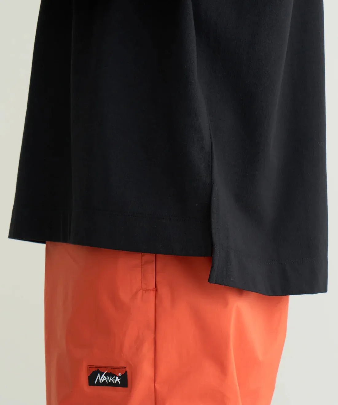 NANGA ECO HYBRID BOX LOGO 刺繡 長袖T恤(男女同款)