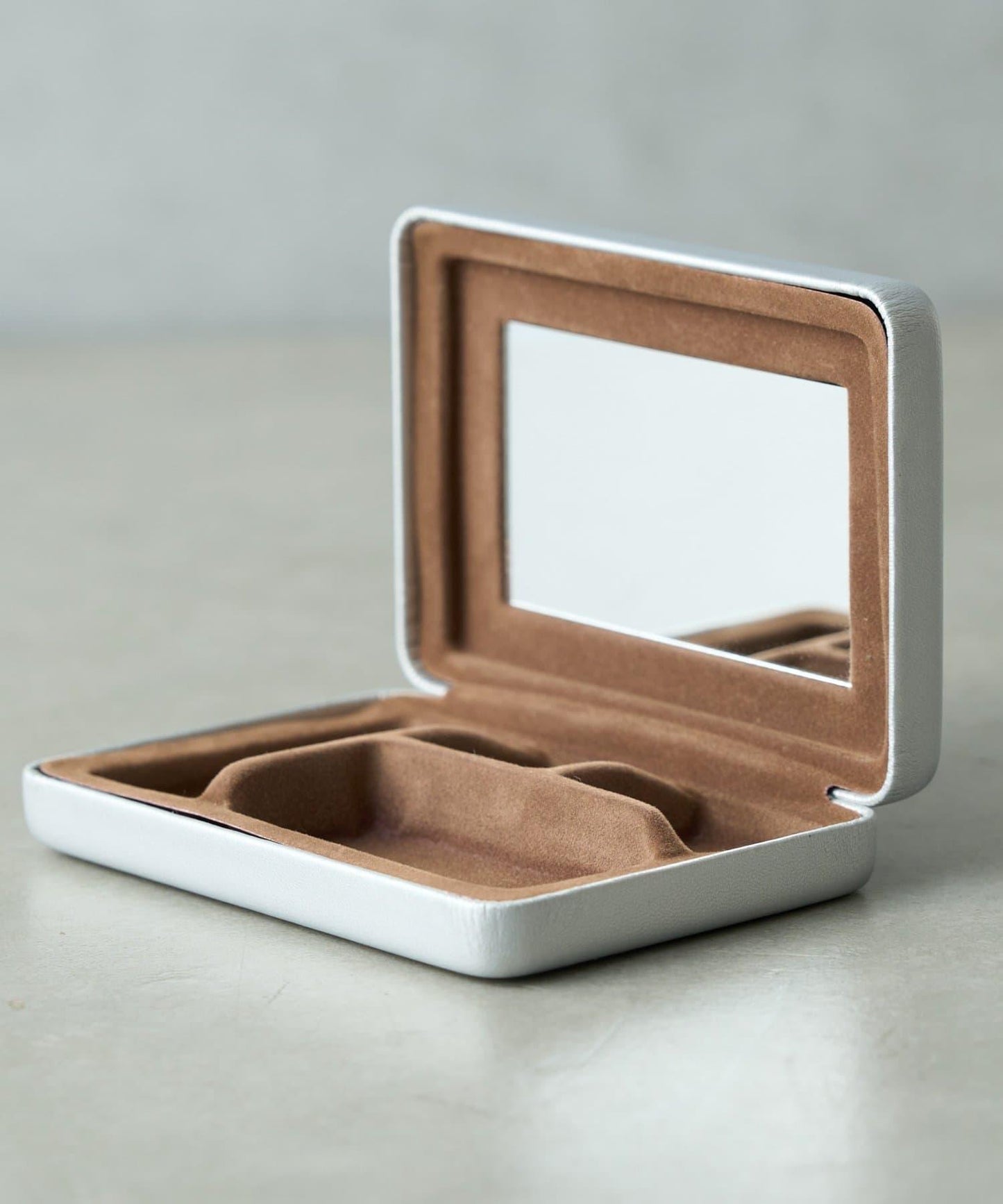 cans of sweets 飾品收納盒