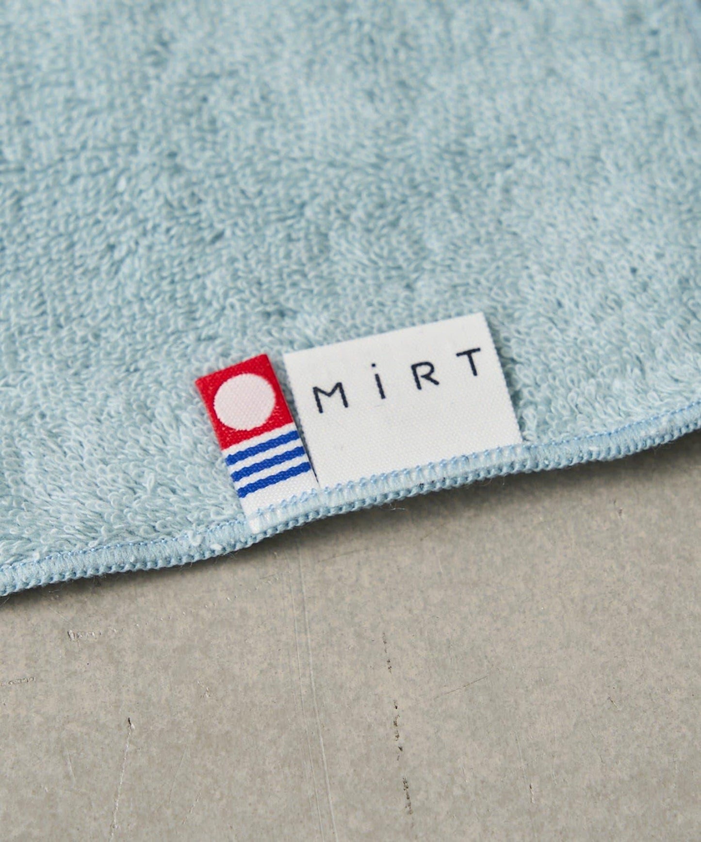 B-DAY DONUTS 刺繡毛巾手帕