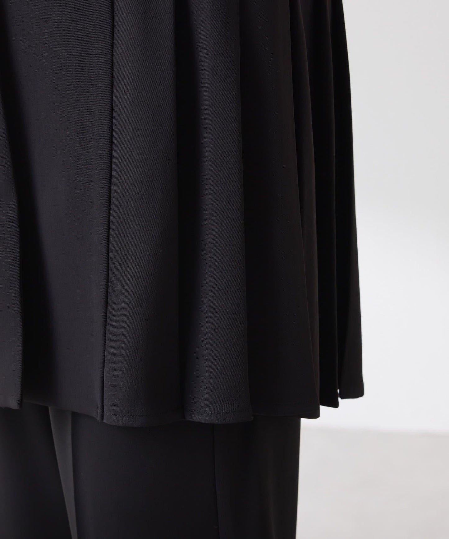 【臀部遮蓋】斜紋百褶馬甲/套裝/禮服