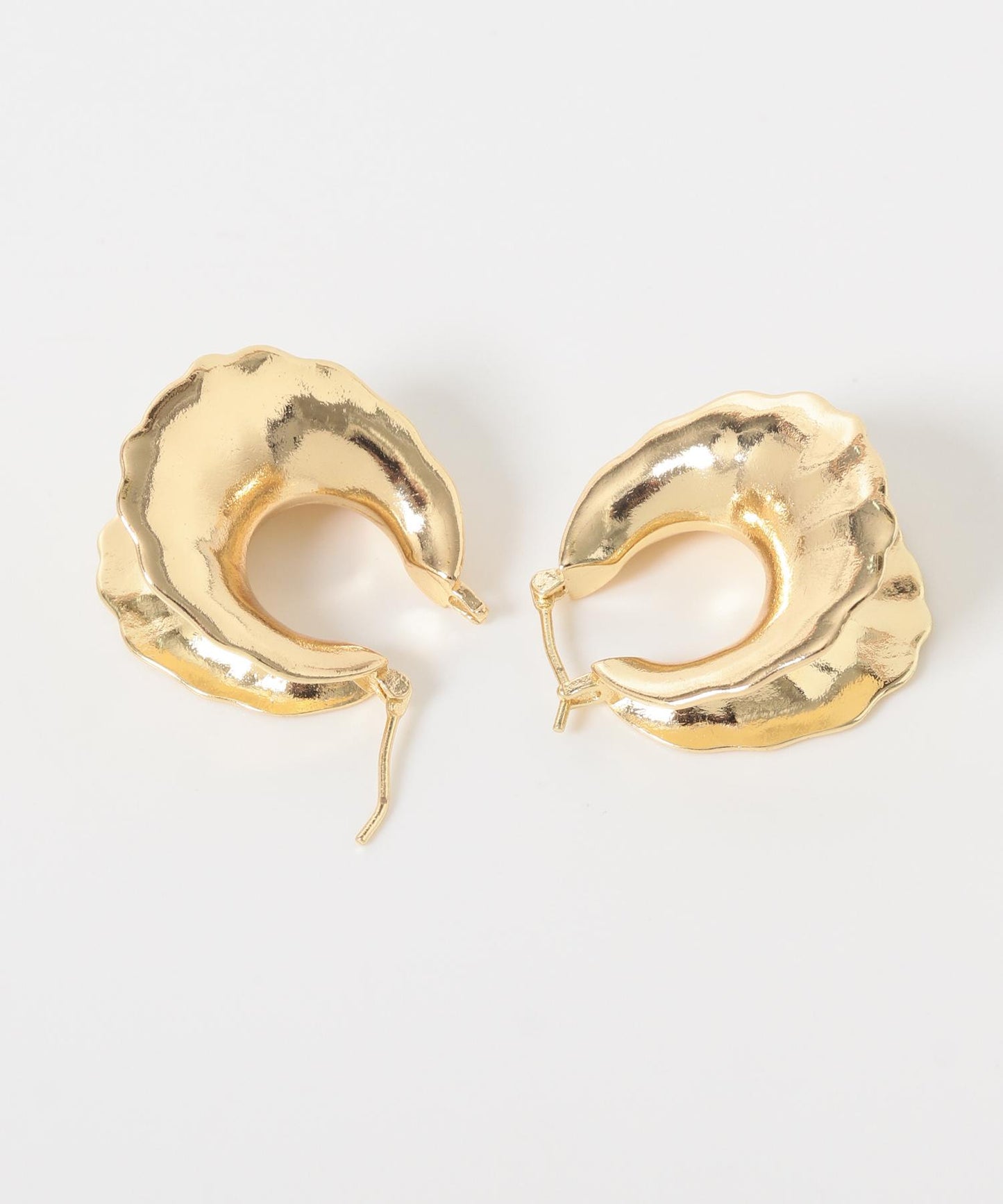 金屬質感立體邊緣圓環耳環