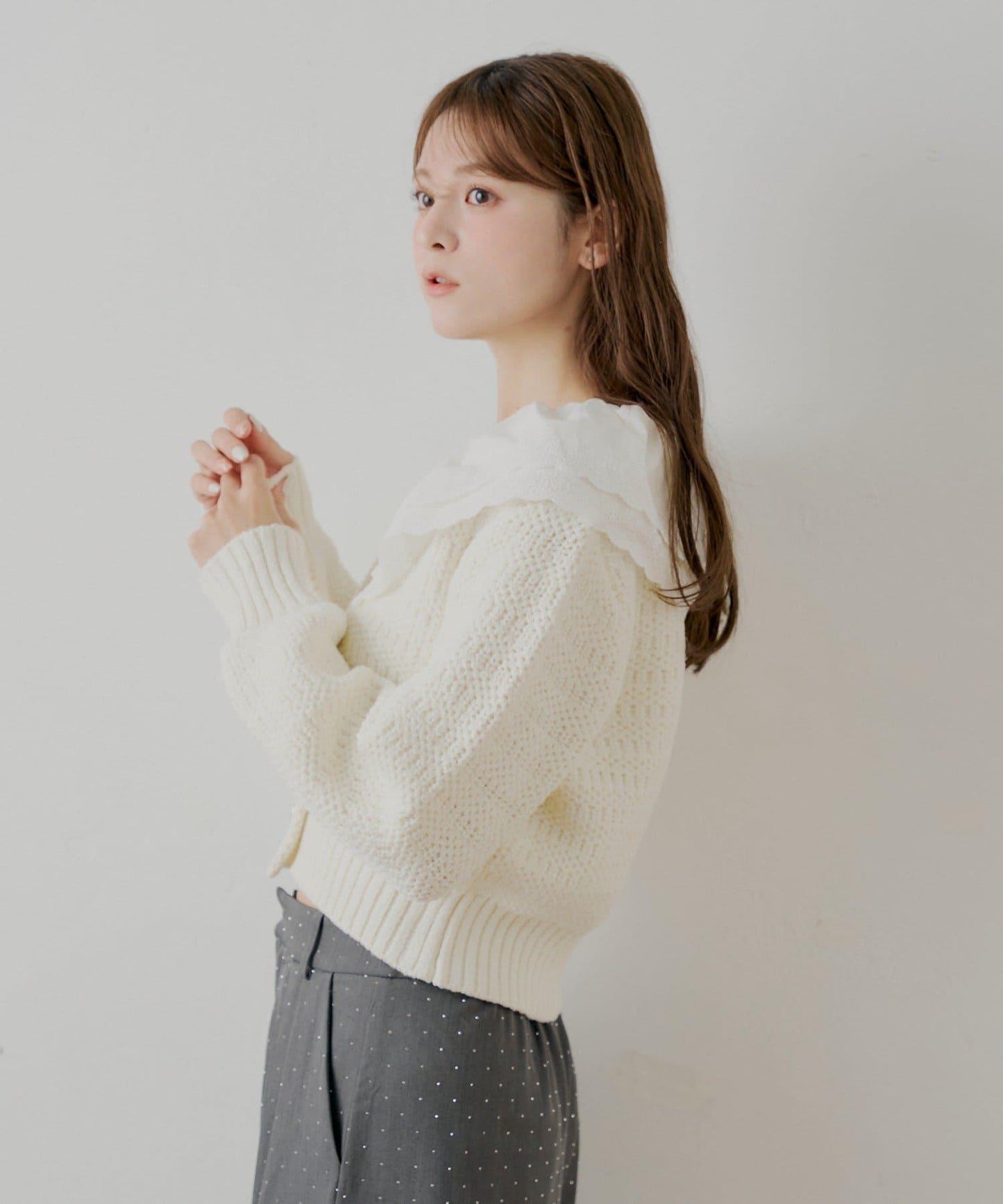 【SALON by Chico】雙層荷葉邊花紋針織開衫