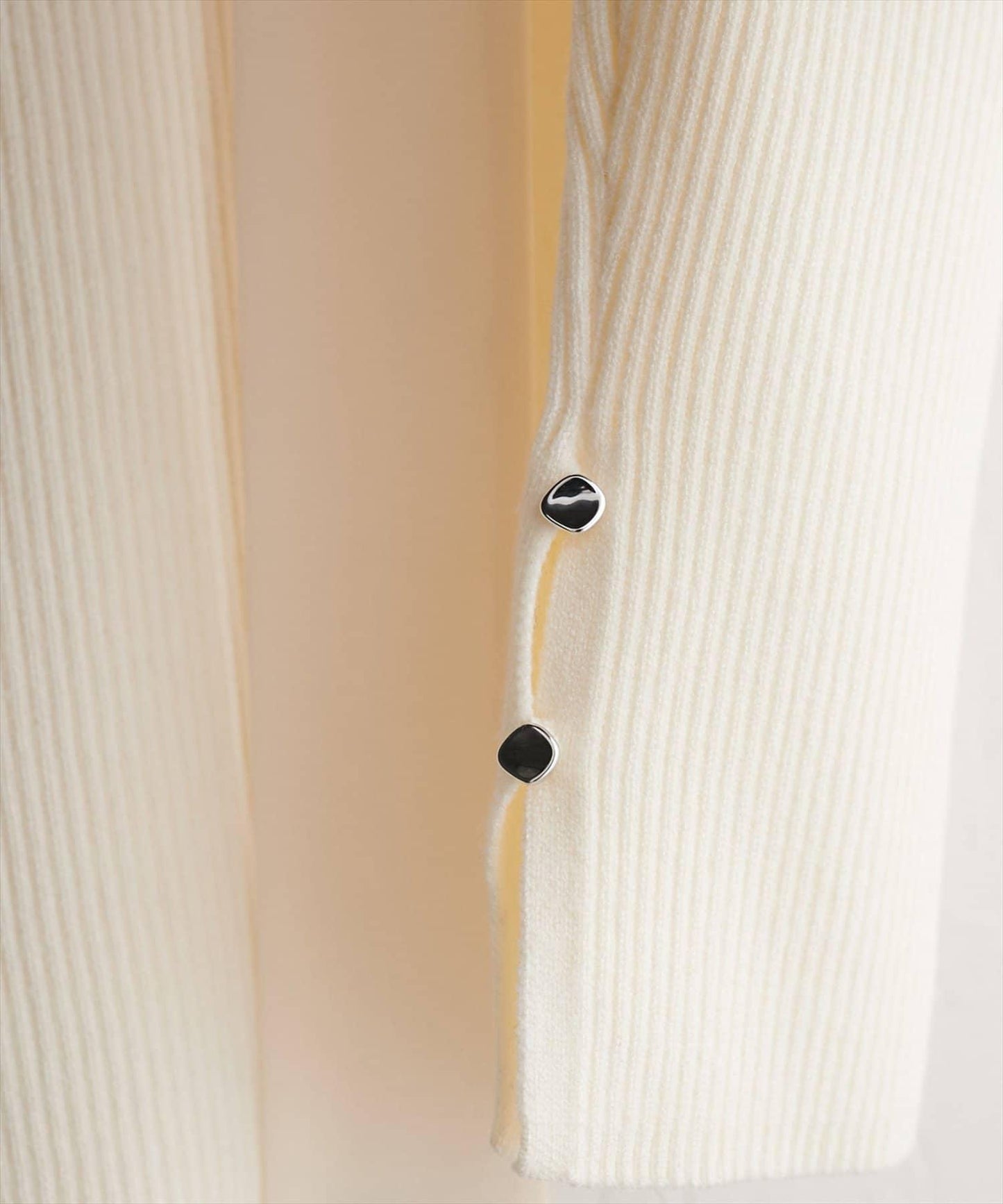 帶蝴蝶結多穿法針織衫