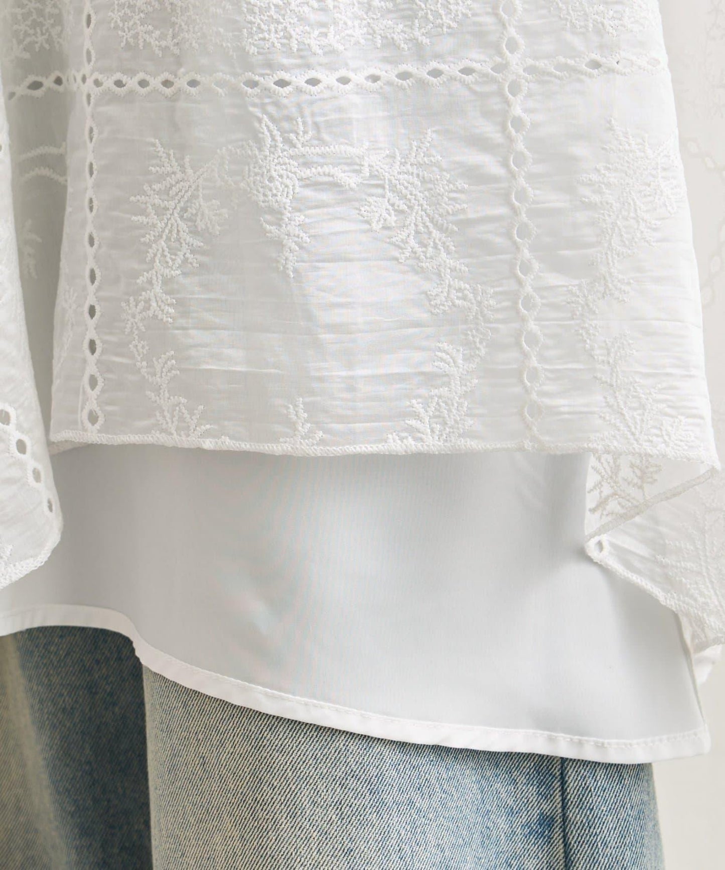 刺繡下襬半身裙