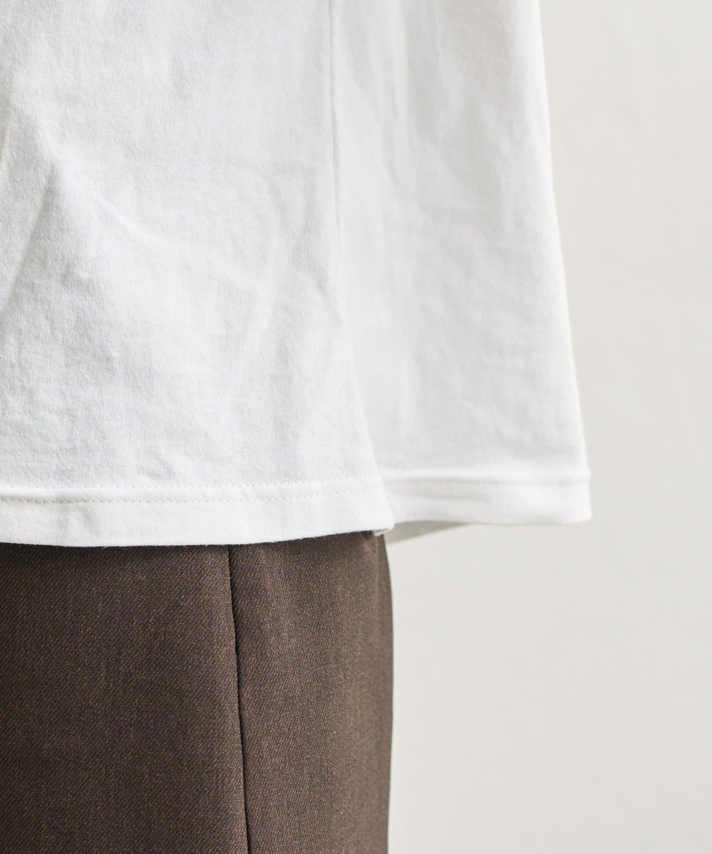 彩色小標誌長袖T恤