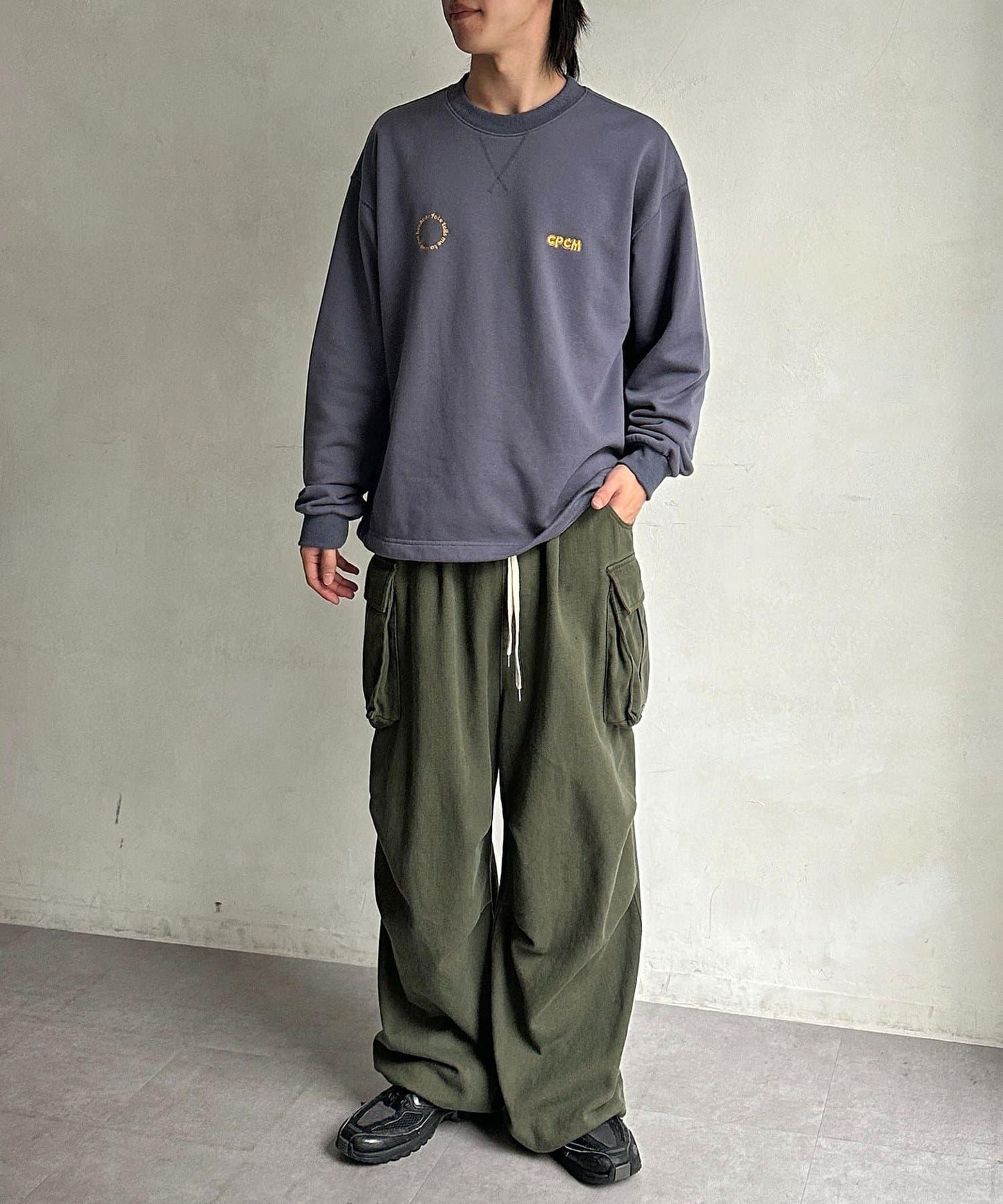 復古風格胸部刺繡泡泡袖衛衣