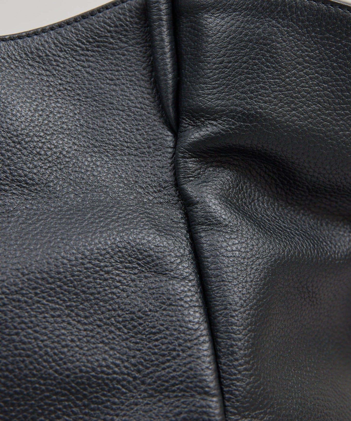 皺紋皮革托特包