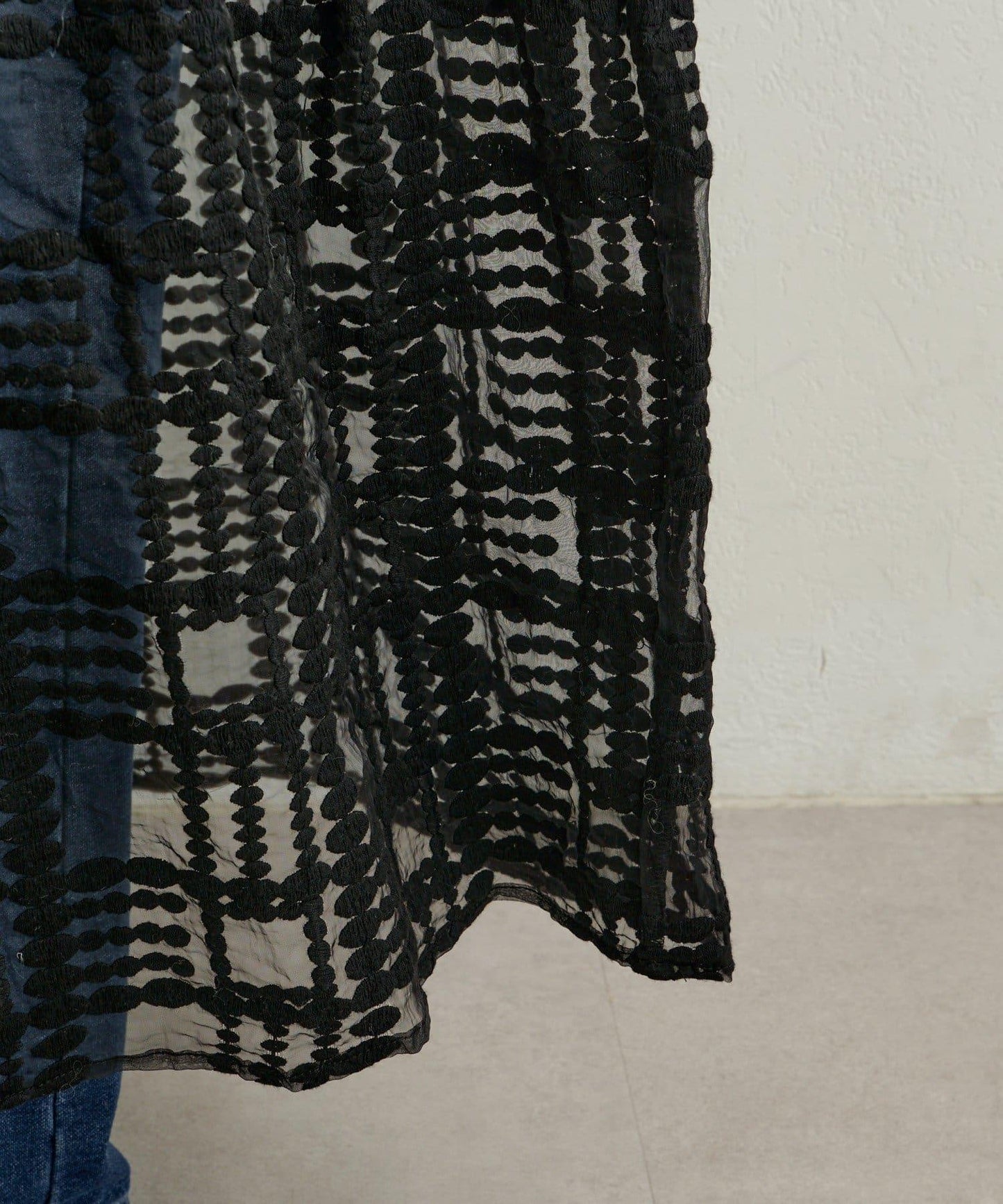 蕾絲吊帶連衣裙