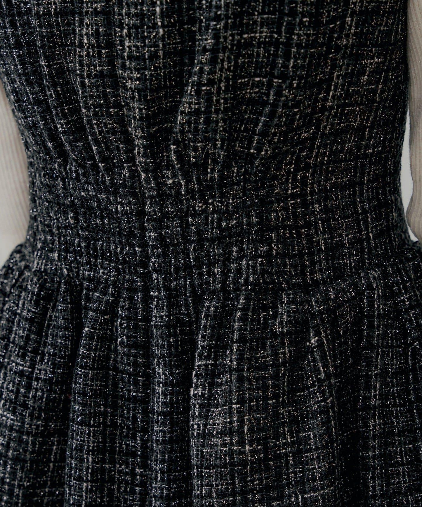 【SALON by Chico】呢料側褶皺喇叭迷你連衣裙