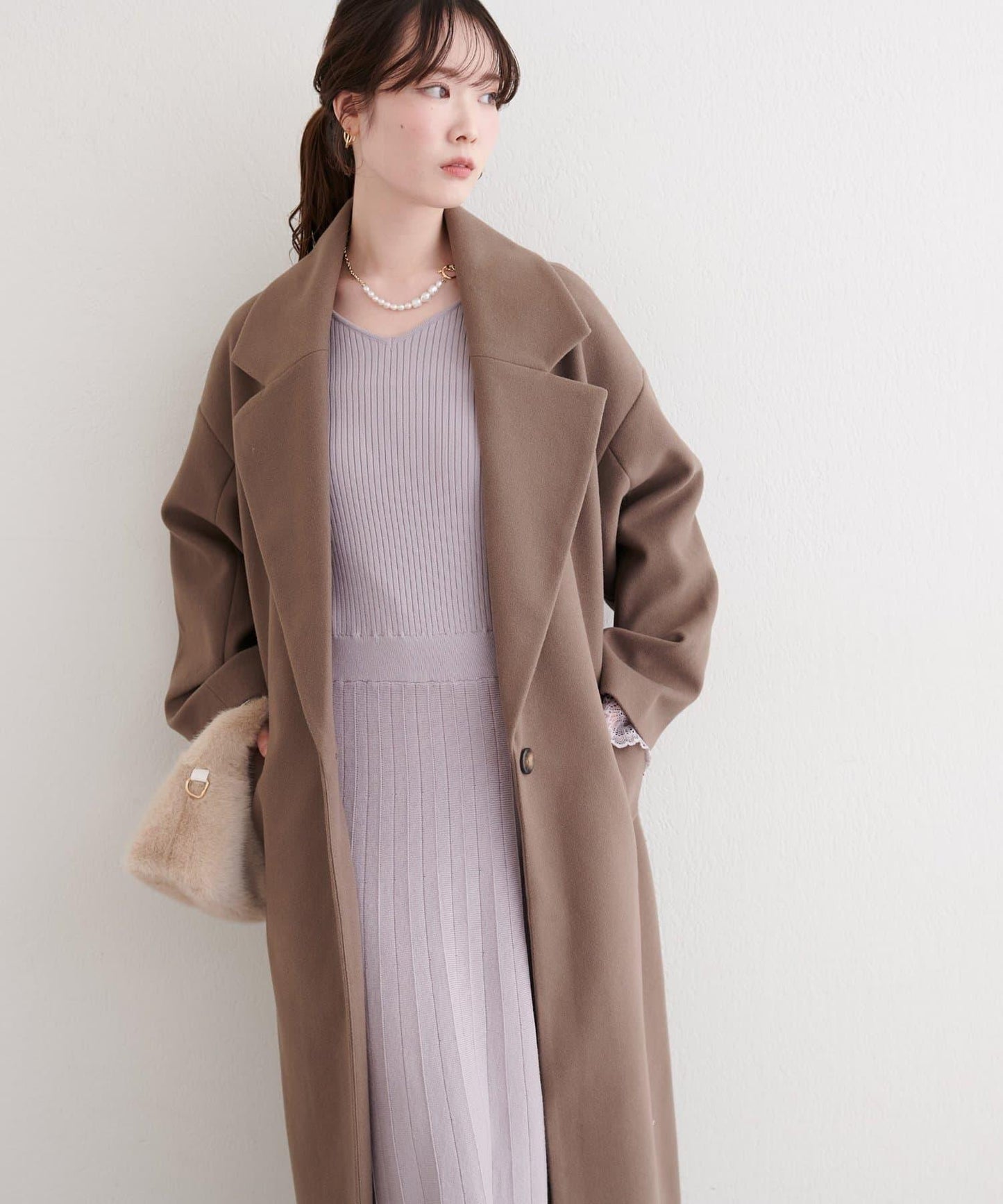 袖口蕾絲針織連衣裙