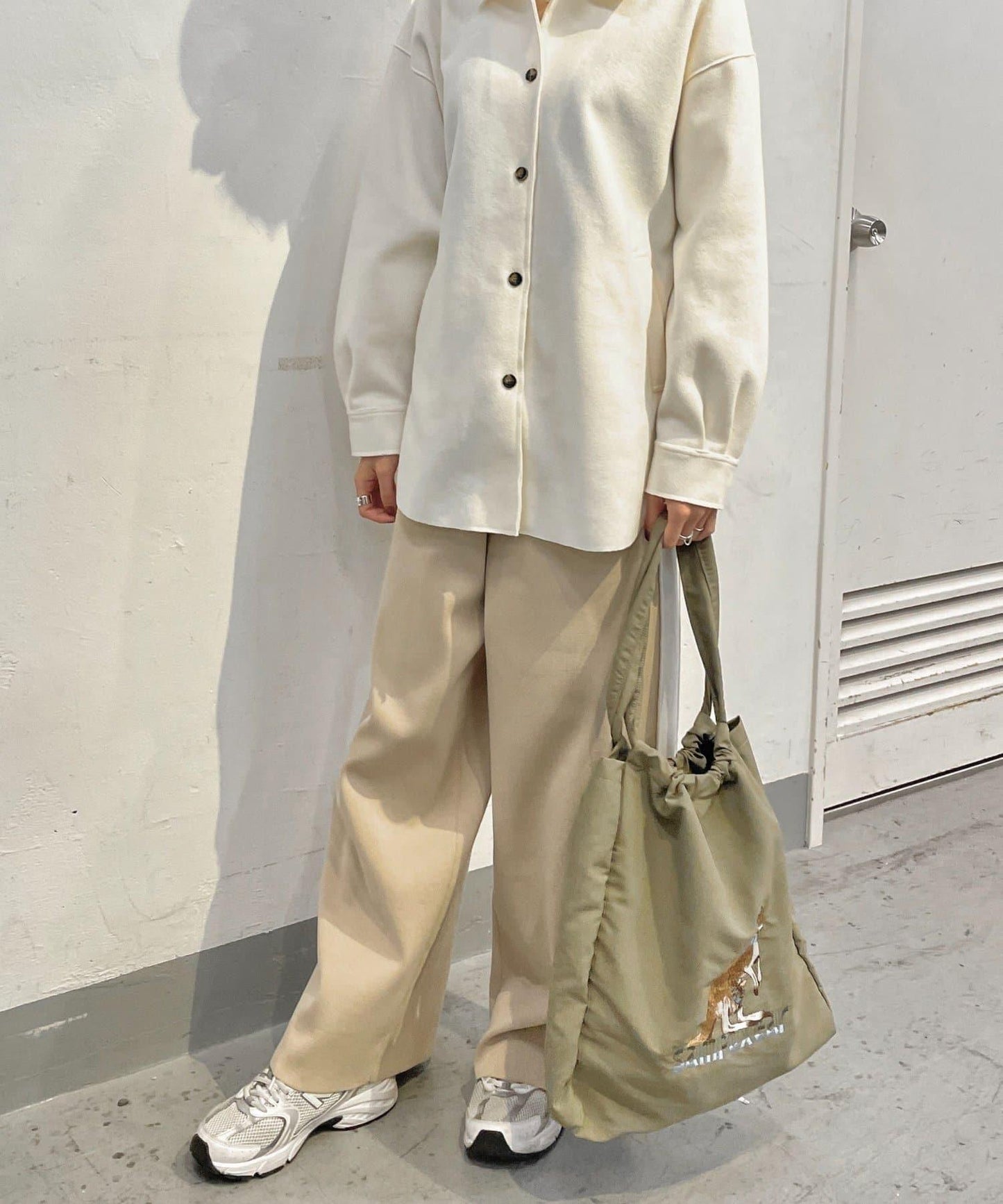 《撥水/A4尺寸適用》sampo×ear聯名刺繡托特包