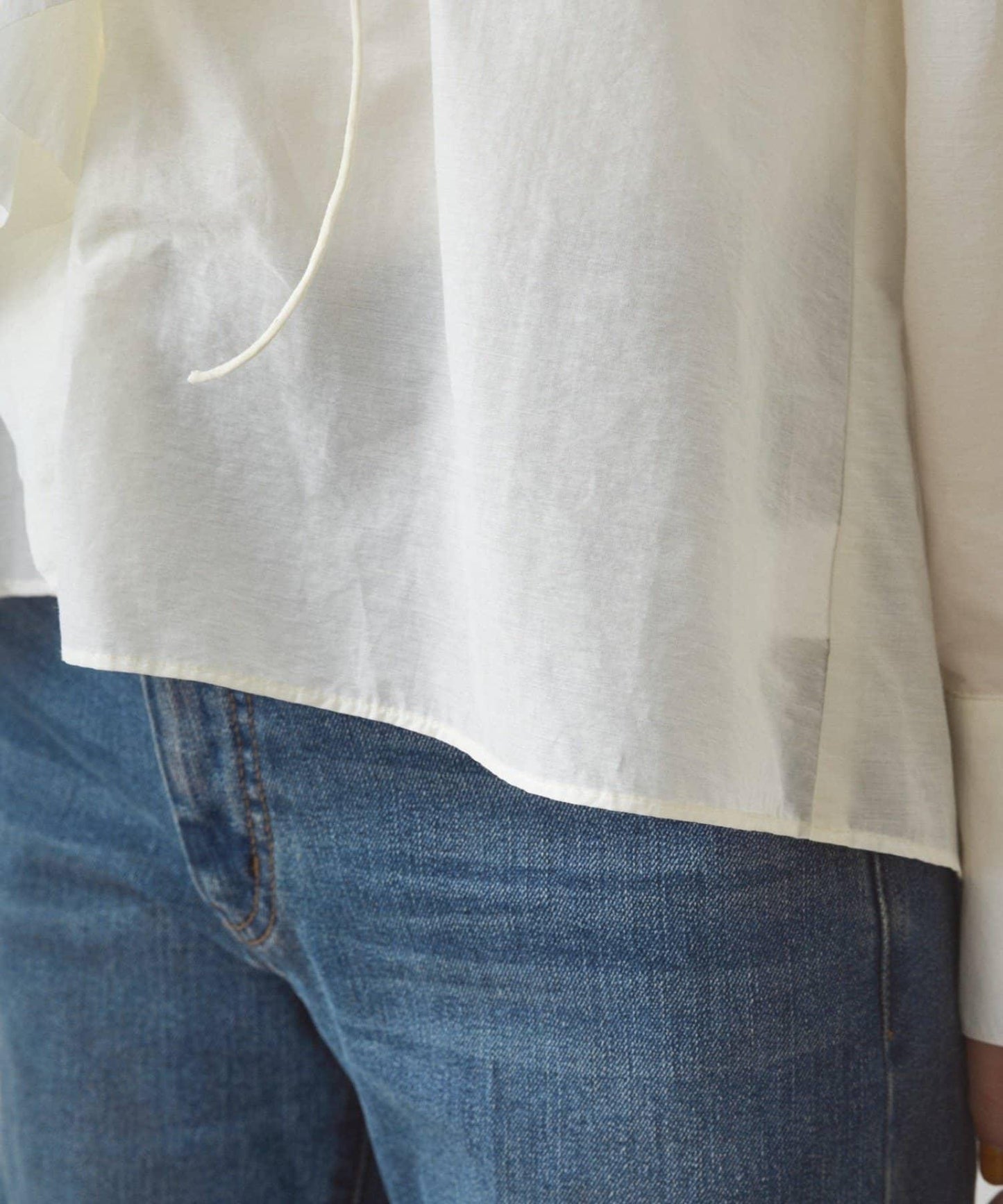 荷葉邊領口襯衫