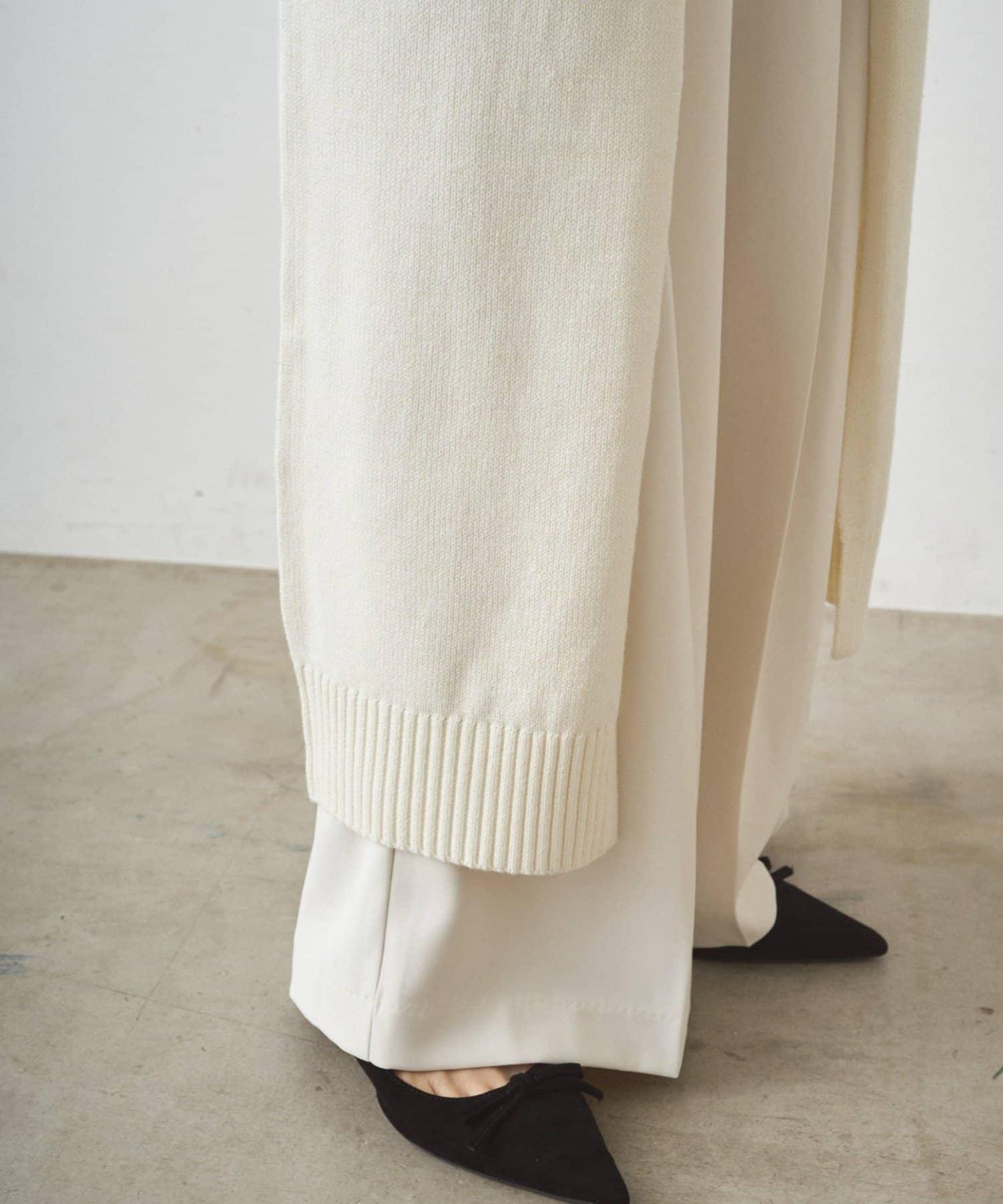 高開衩針織連衣裙