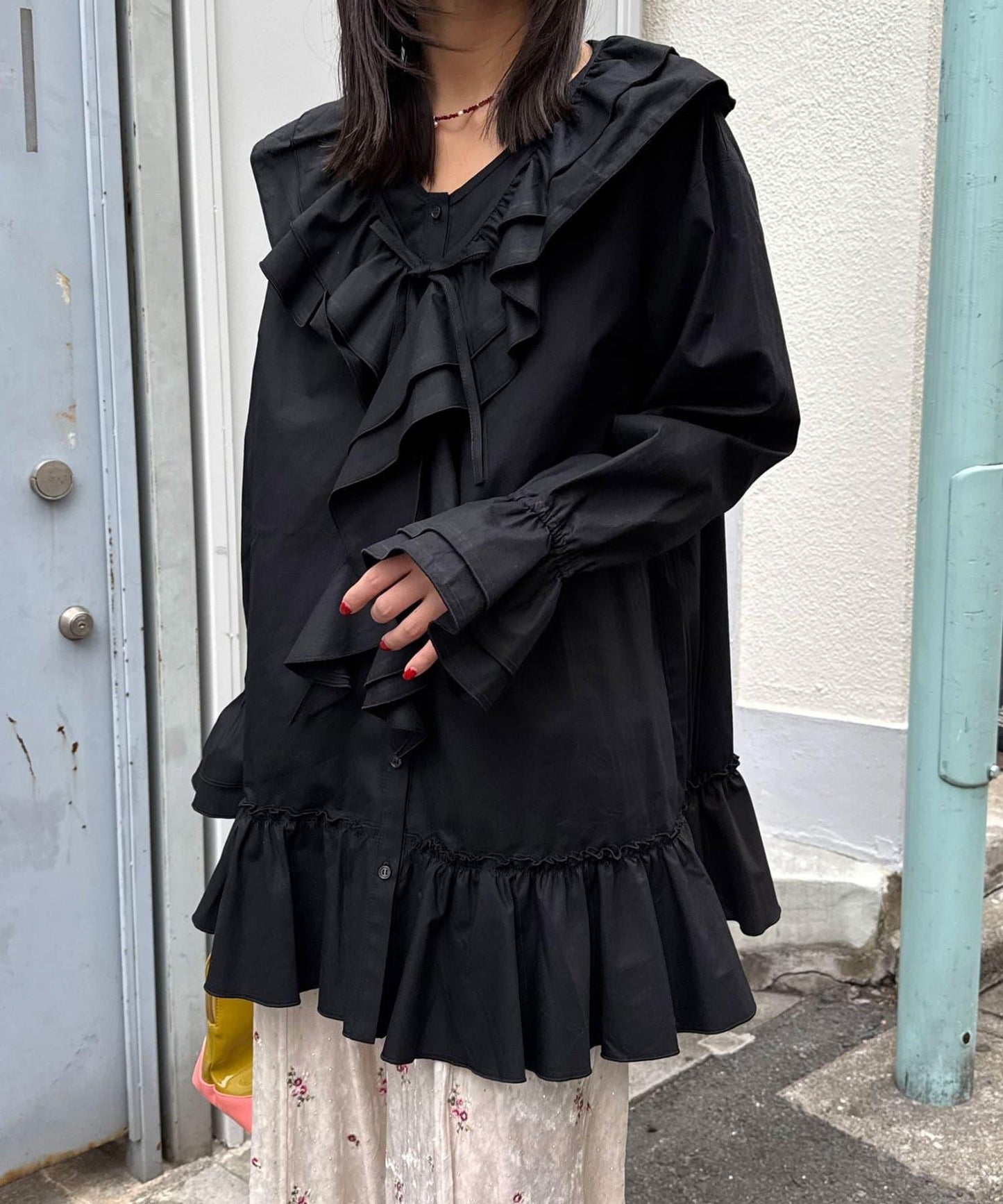 帶荷葉邊可拆卸領套裝長款襯衫