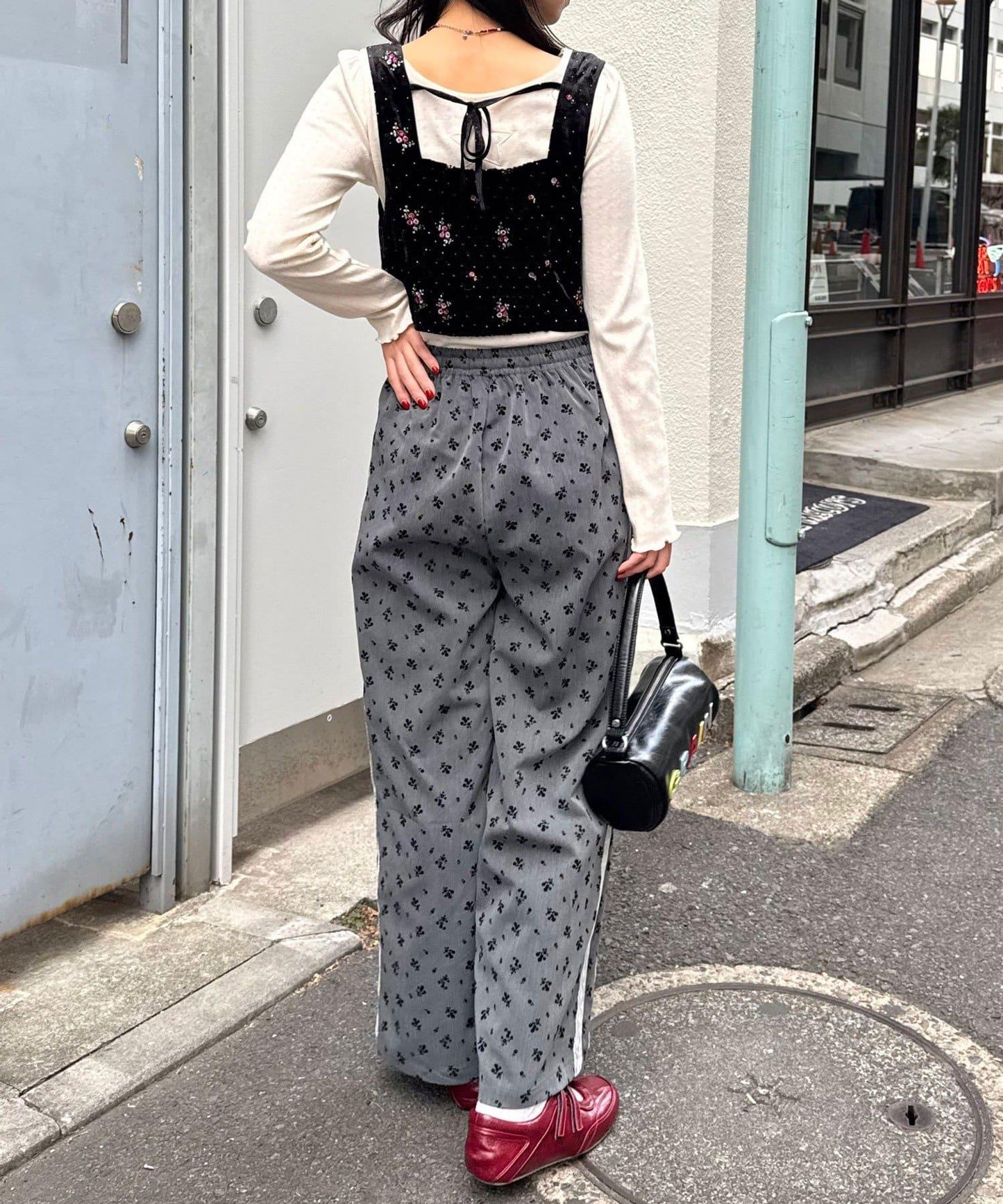 【neutral by ciaopanic】花卉圖案休閒褲