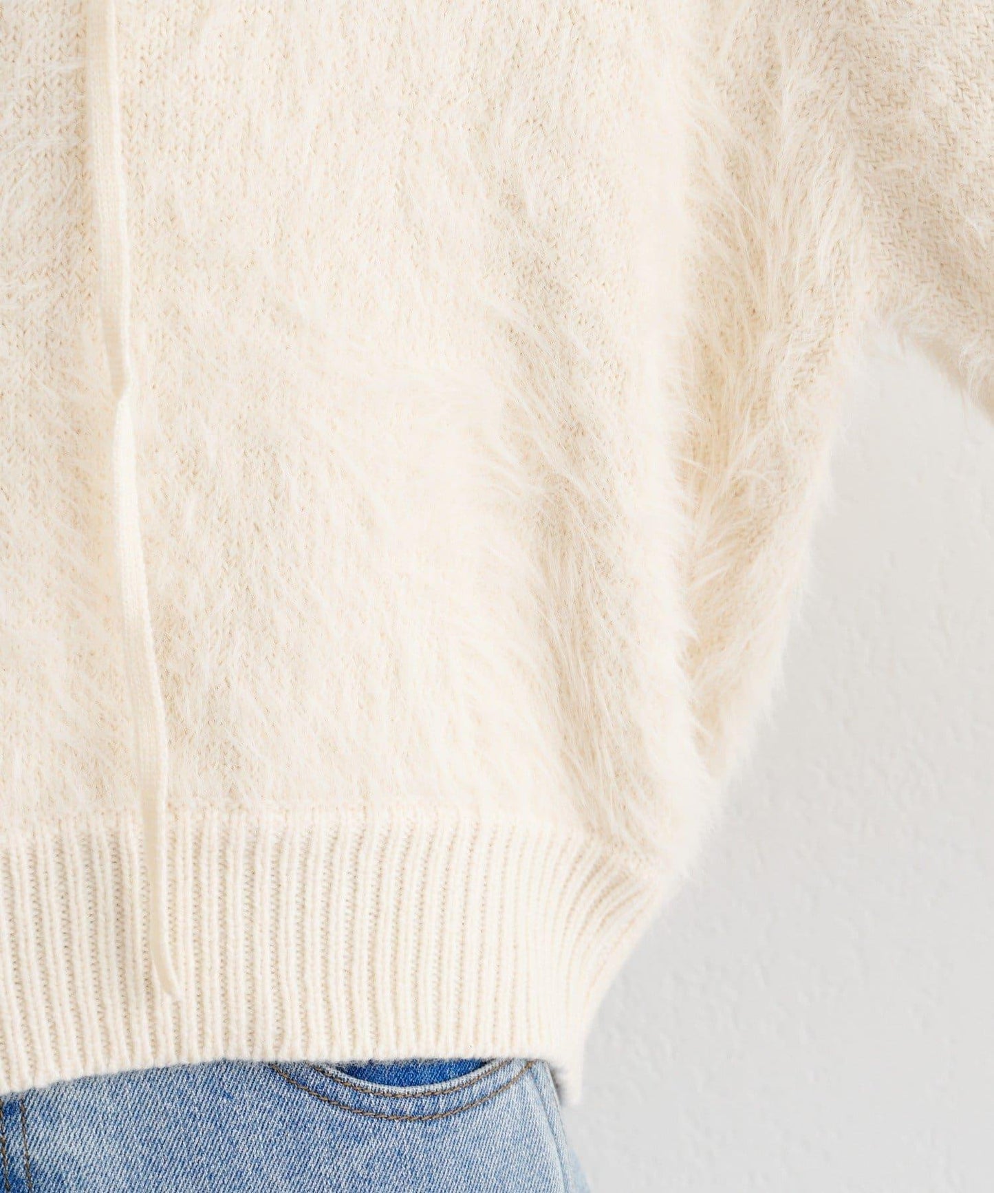 蕾絲繫帶翻領長毛針織衫