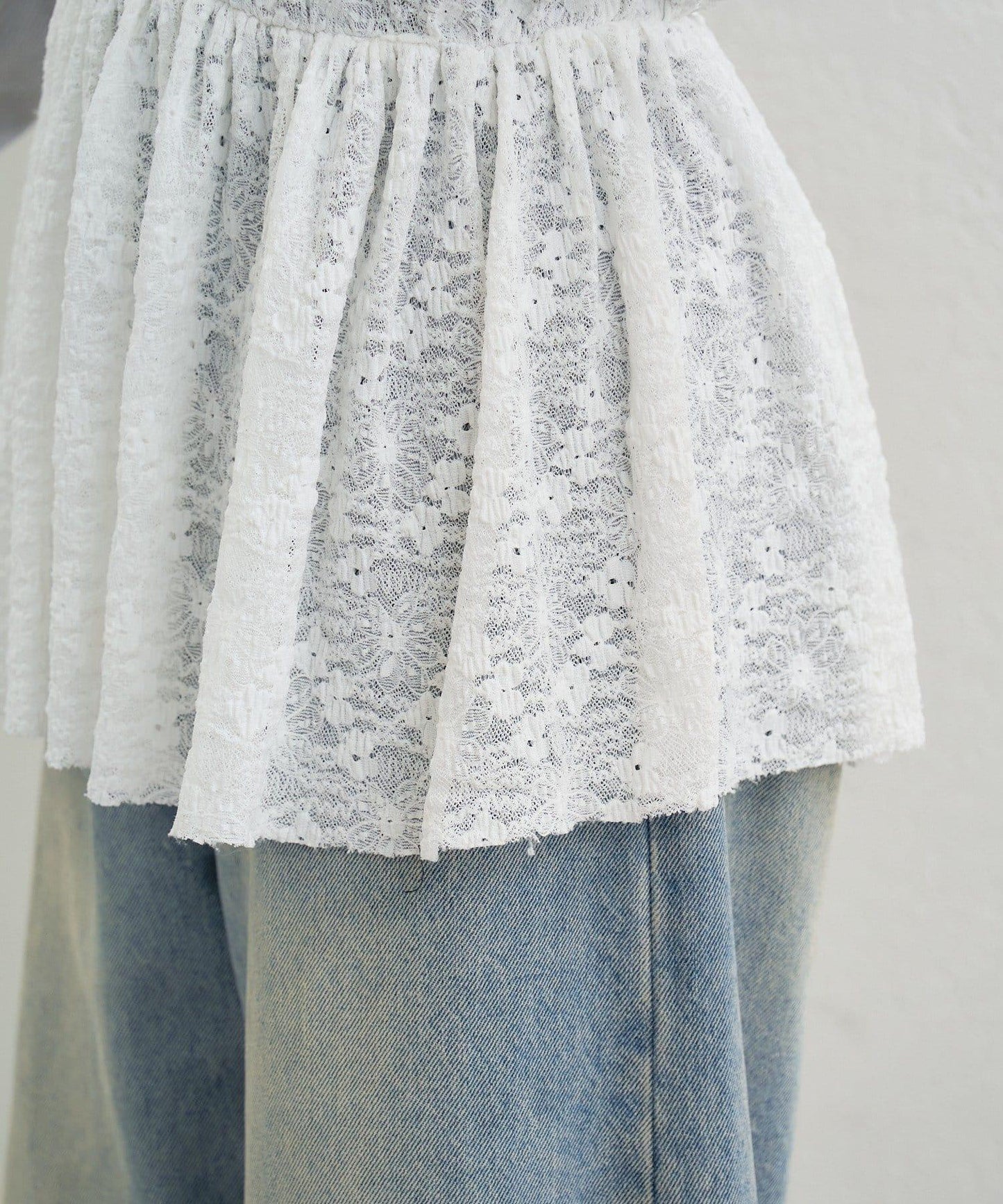 V字褶皺蕾絲吊帶背心