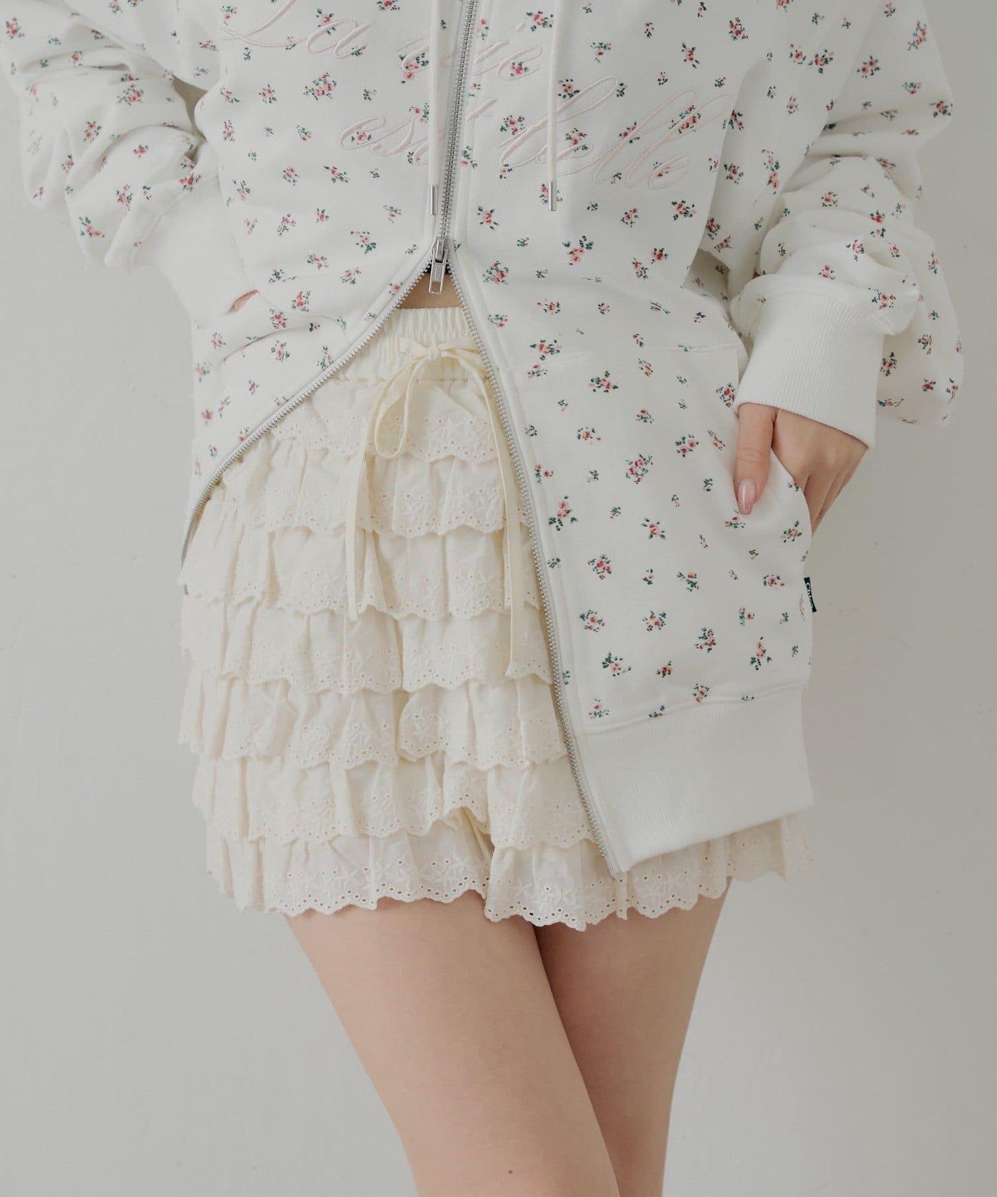 蕾絲荷葉邊層疊半身裙