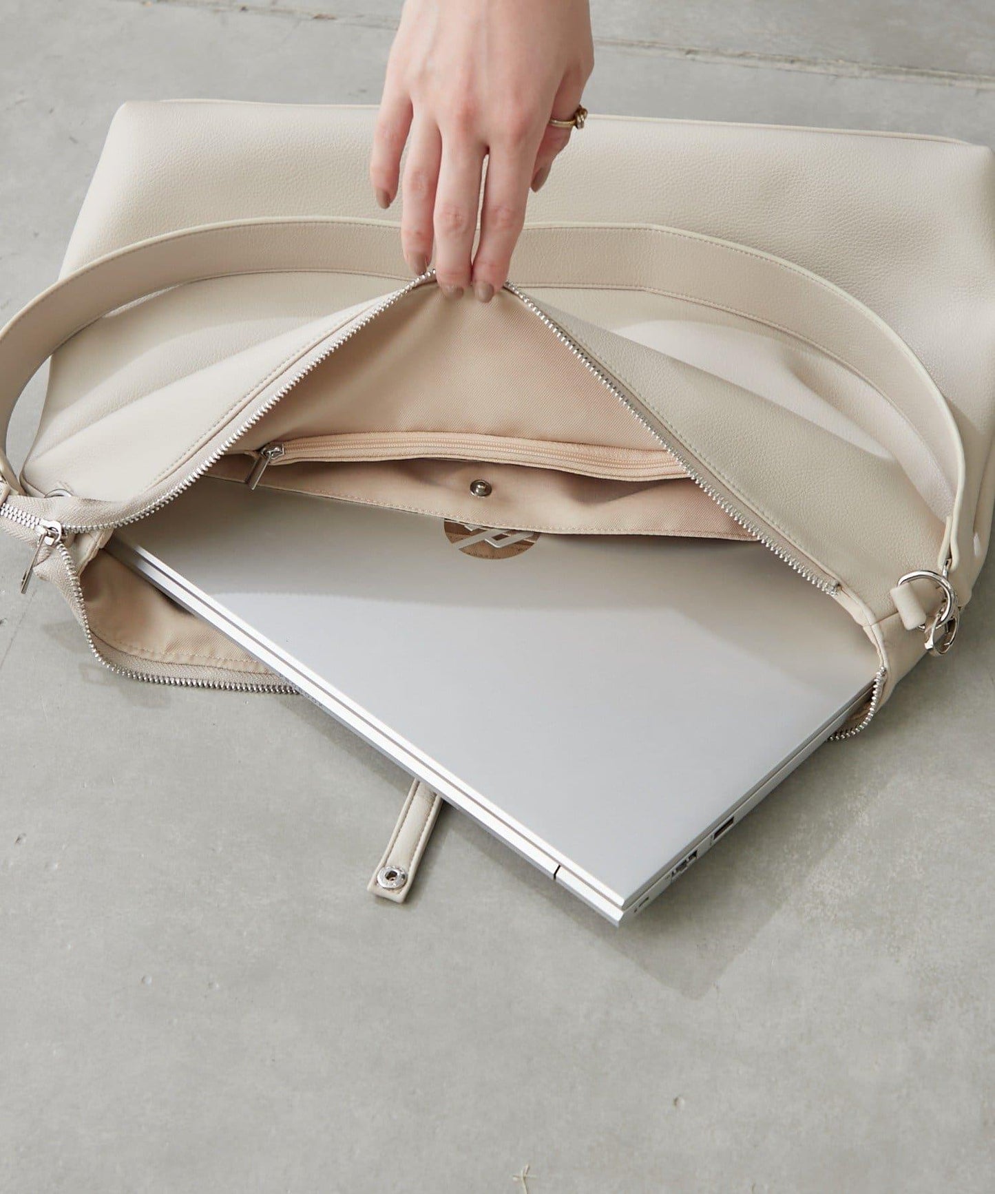 仿皮六口袋兩用單肩包