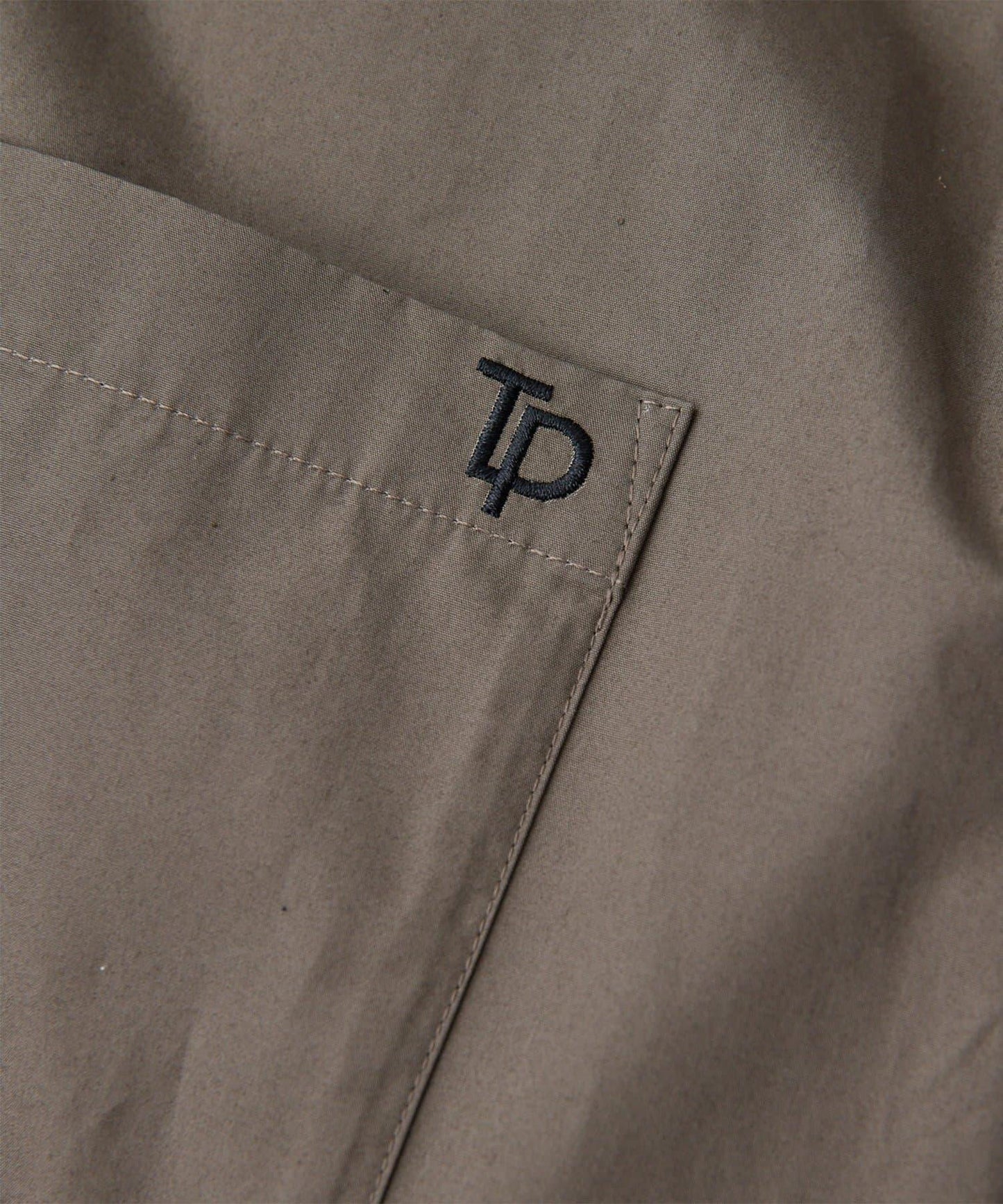 【THE PAUSE】口袋刺繡襯衫