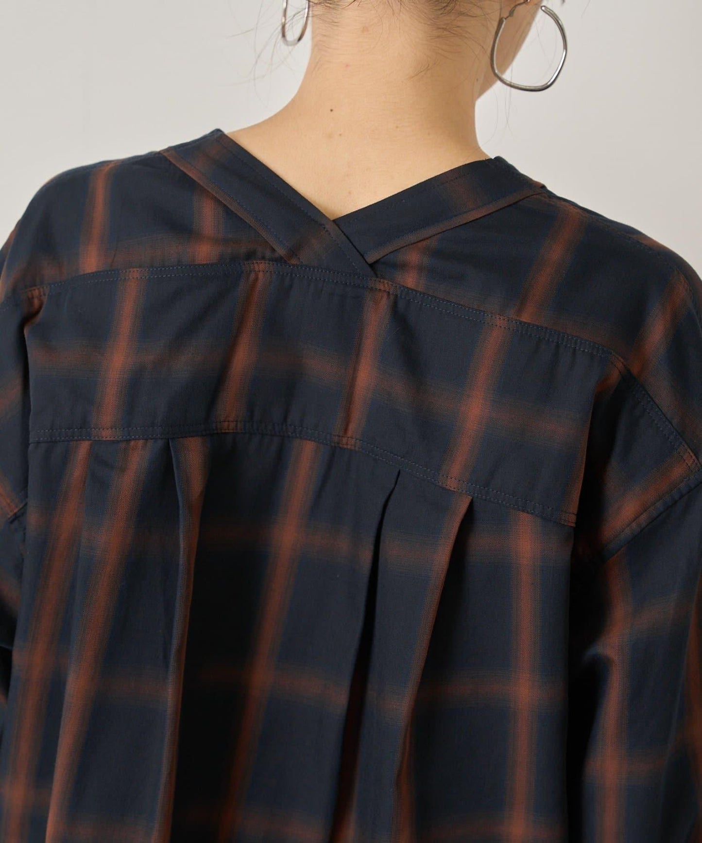 漸變格紋雙排扣襯衫