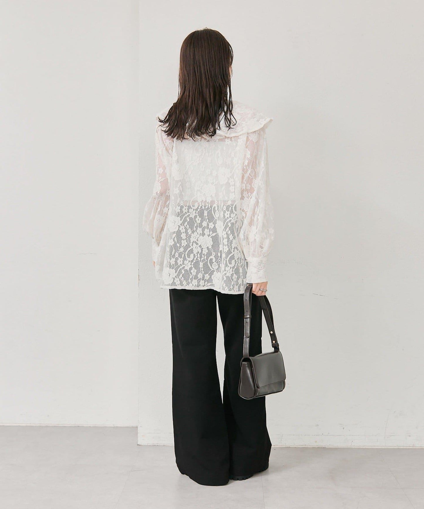 鏤空蕾絲喇叭褲