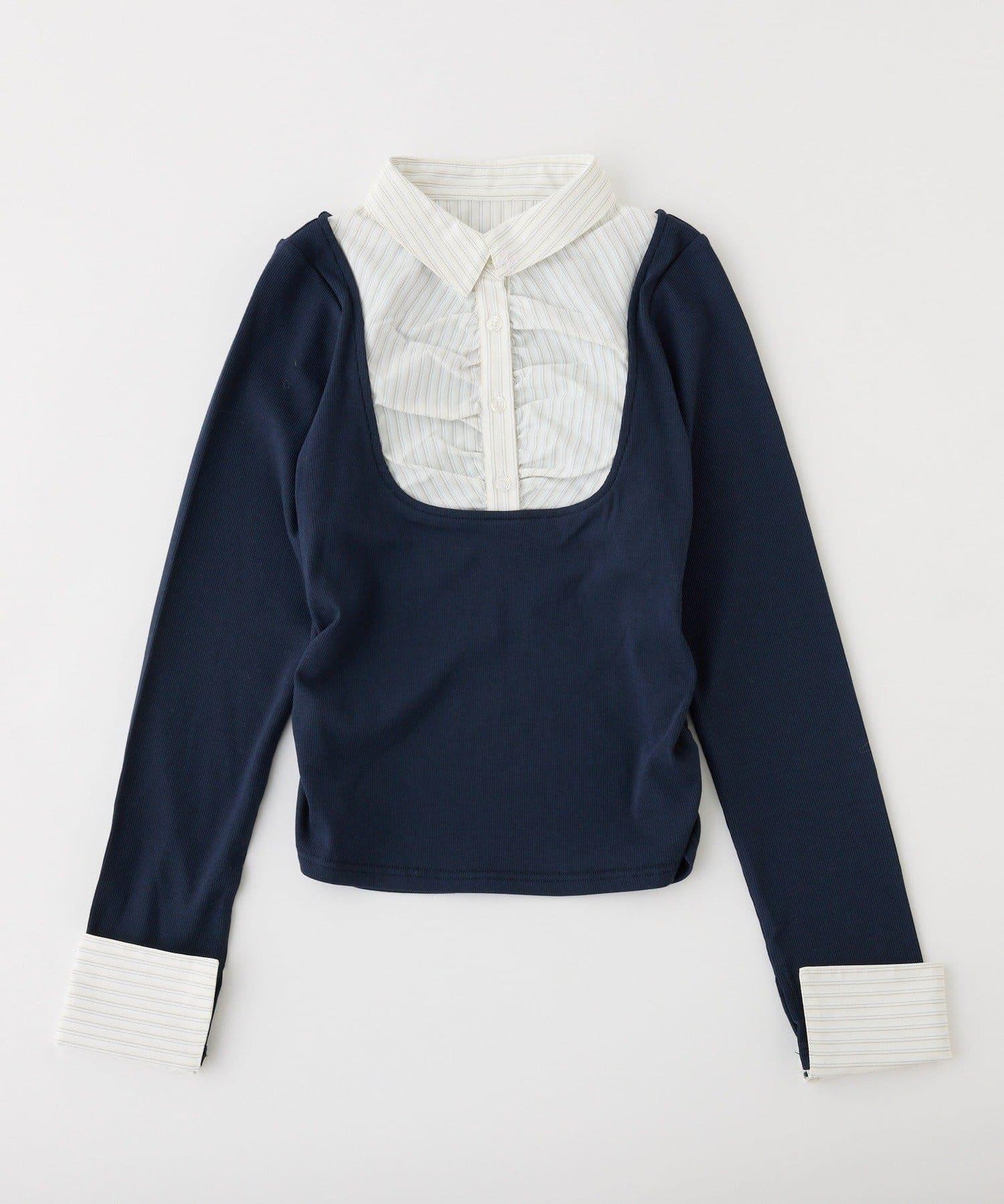 標誌刺繡層次感上衣