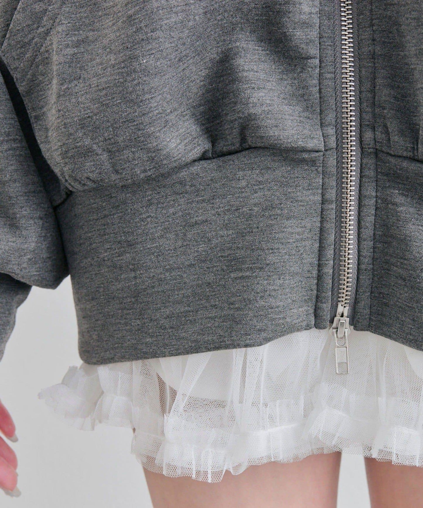 薄紗荷葉邊連帽衛衣