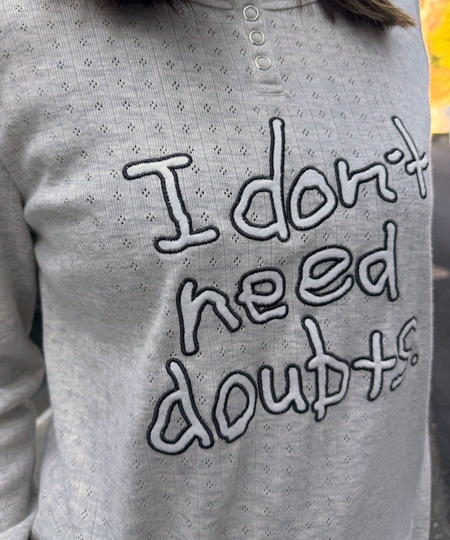 手寫Logo Eyelet Henley 疊穿上衣