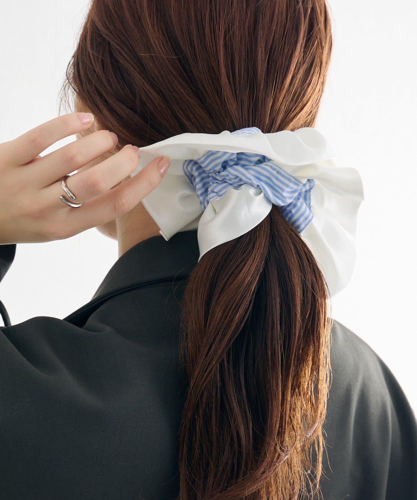 緞面條紋髮圈