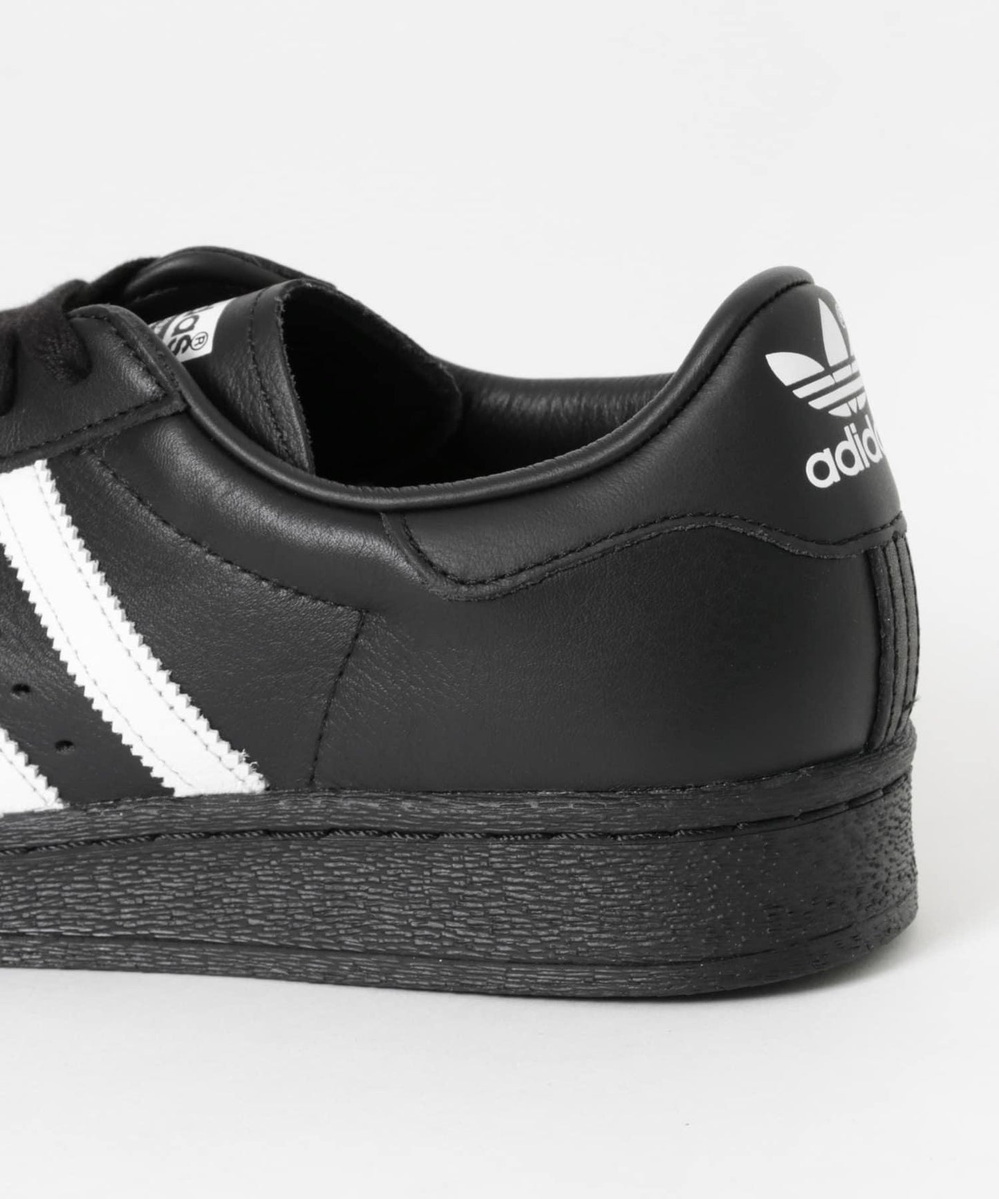 adidas SUPERSTAR 82