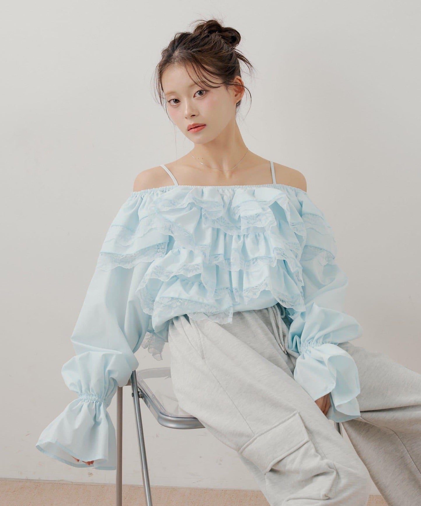 Chico 蓬鬆荷葉蕾絲襯衫