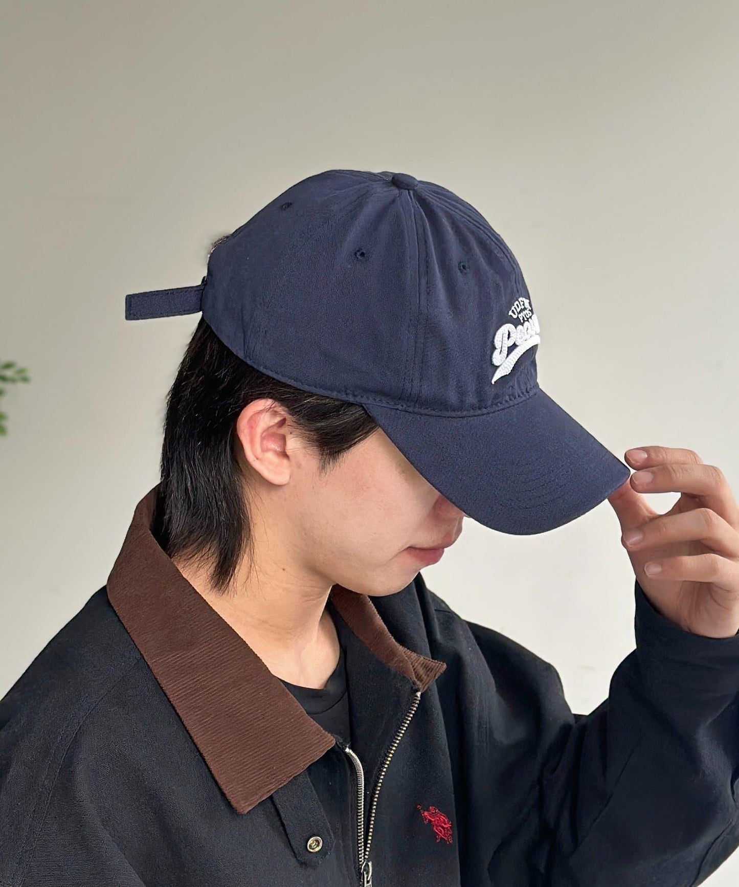 撞色 logo 棒球帽