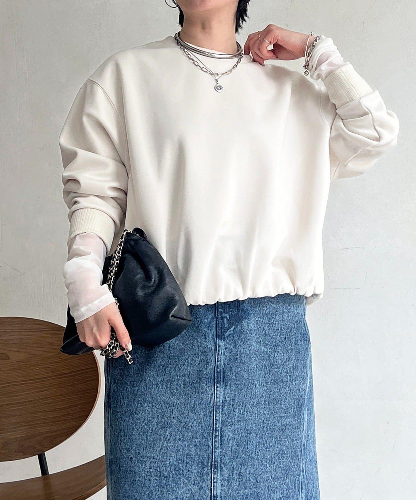 輕量複合面料 蓬鬆版型 套頭上衣