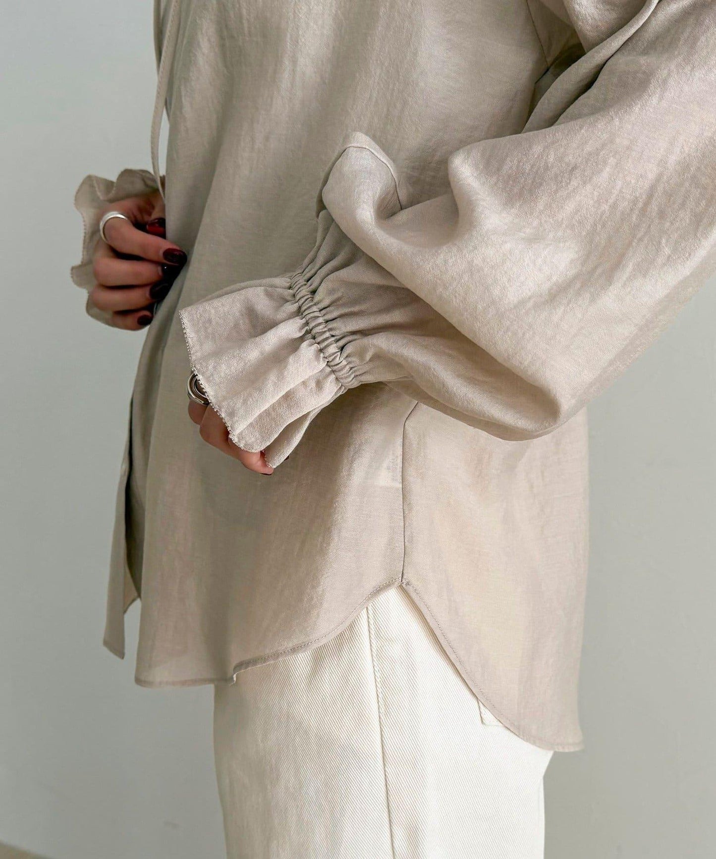 閃亮薄紗褶皺襯衫